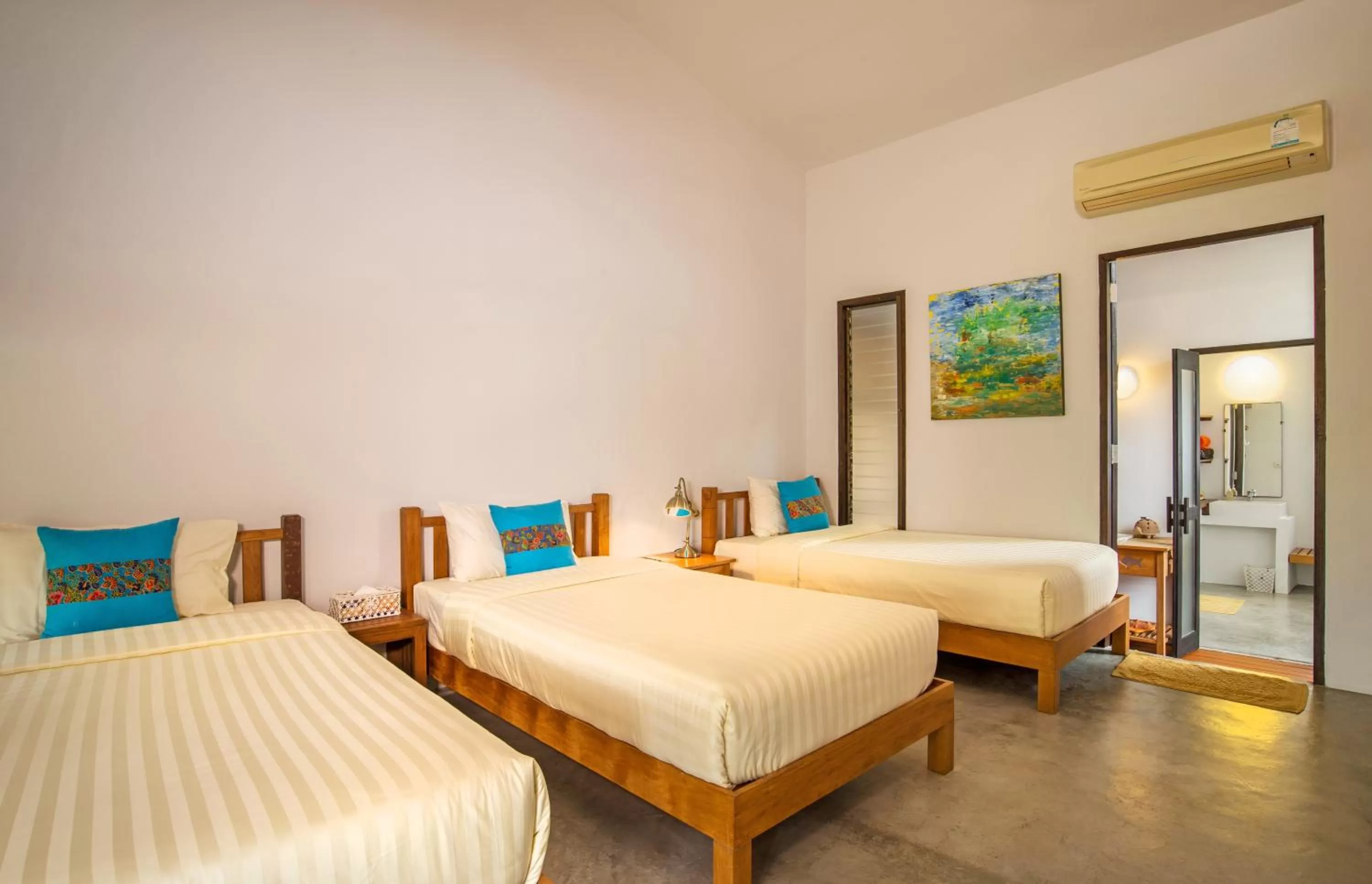 Bed in Islanda Hideaway Resort