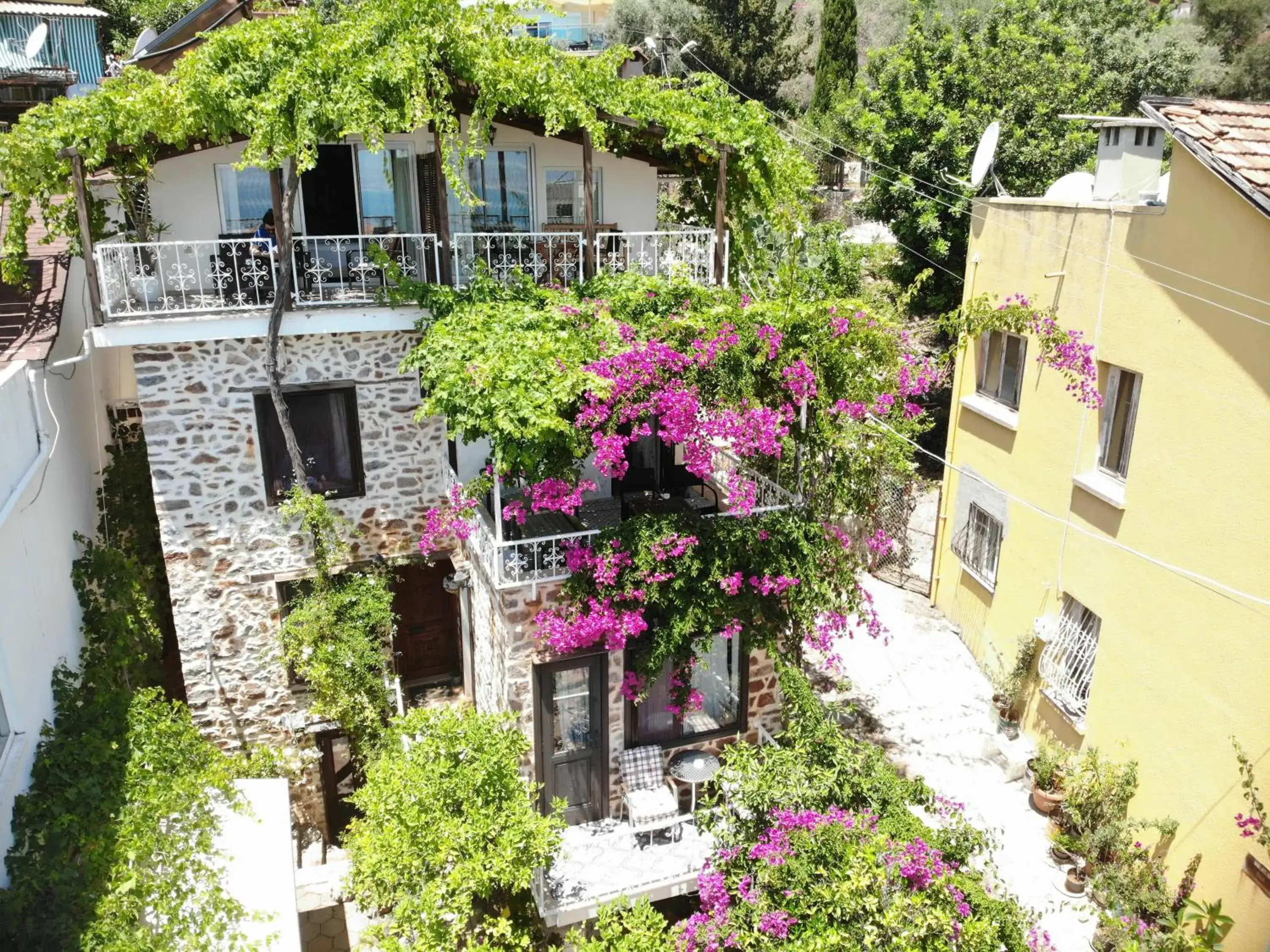 Property building, Bird's-eye View in Lemon Villa Hotel - Adult Only