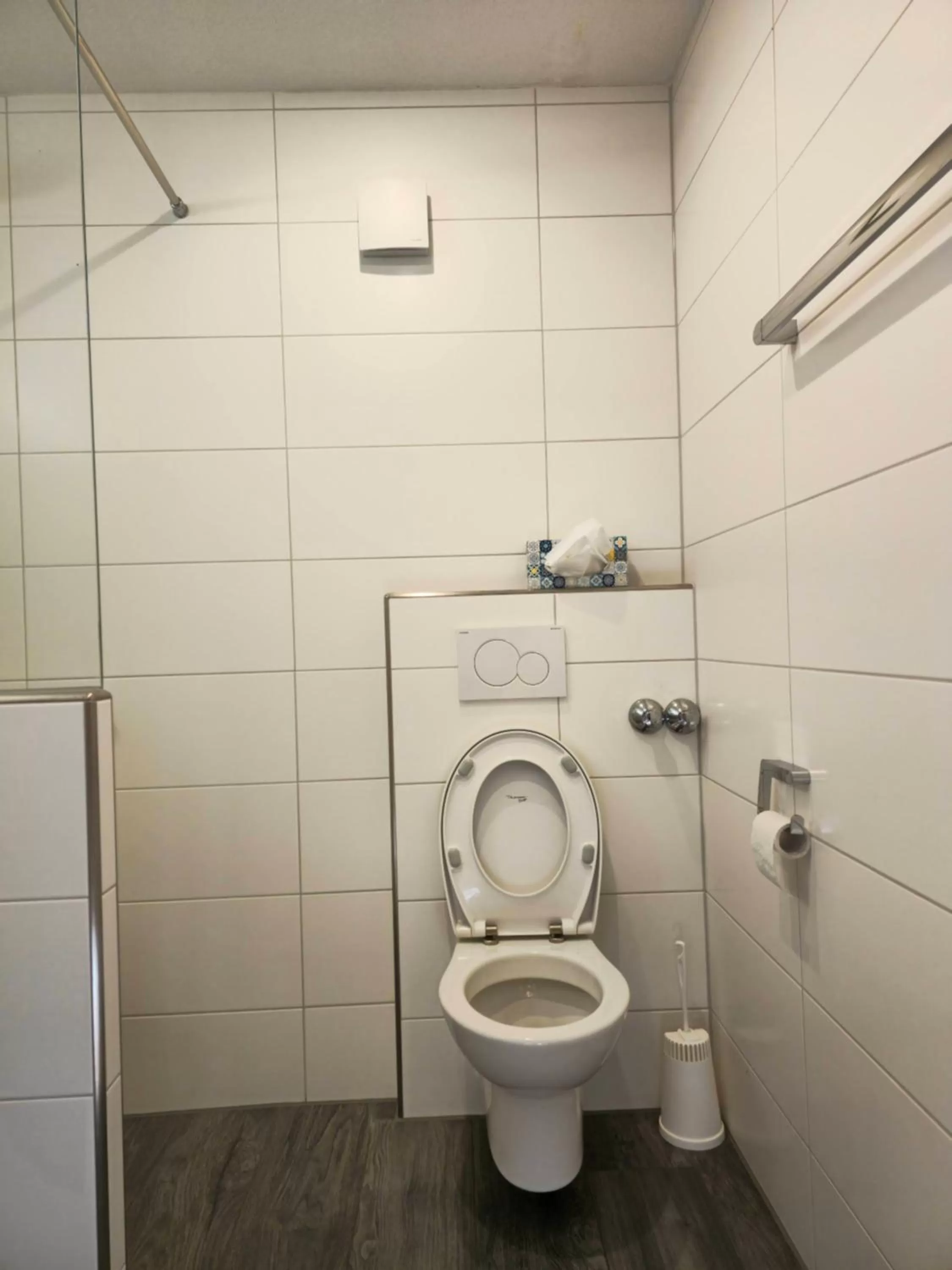 Bathroom in Hotel Lowen by Mastiff