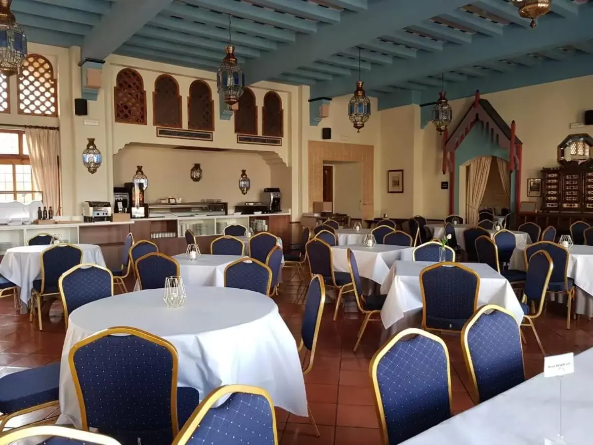 Restaurant/Places to Eat in Hotel Maria Cristina