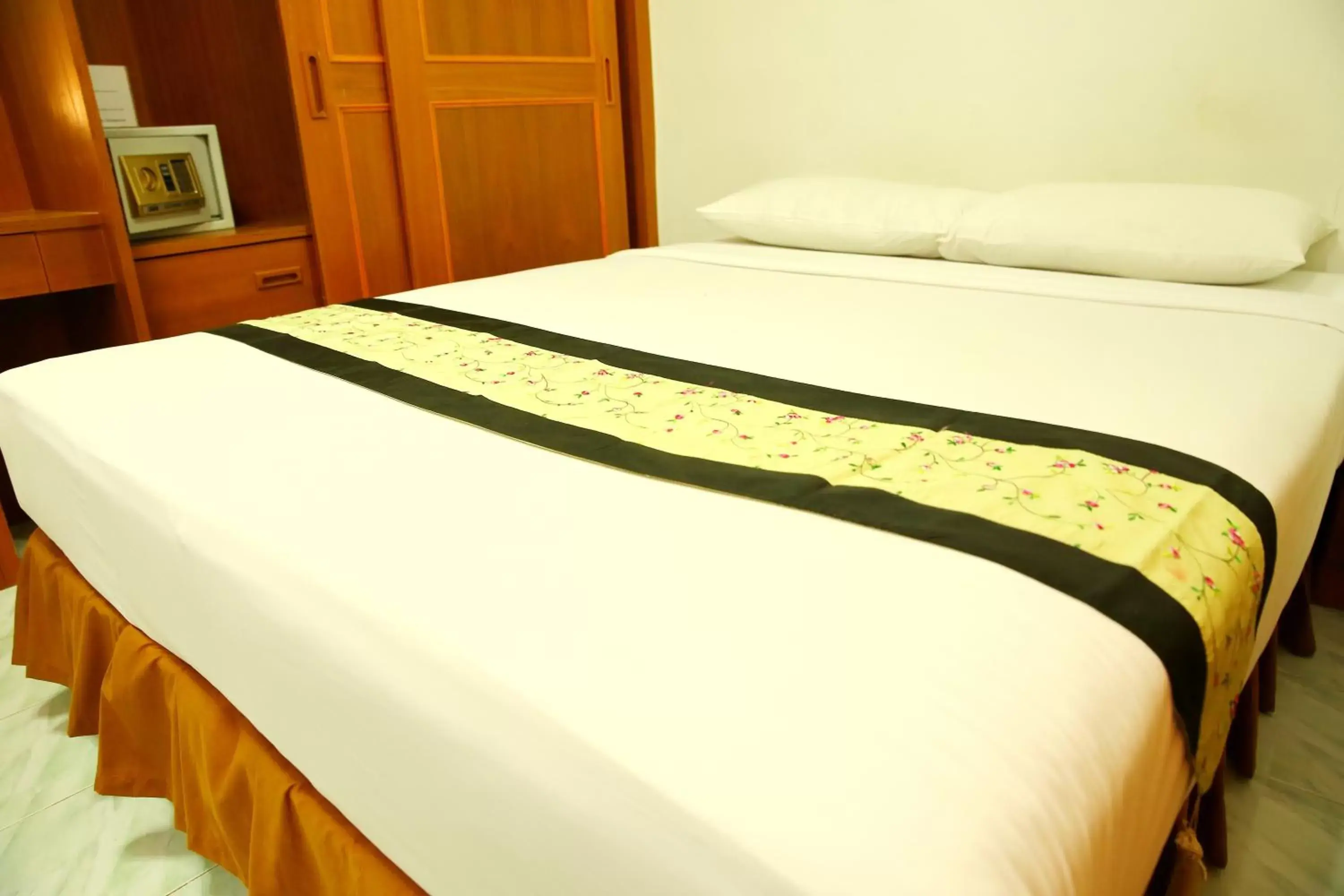 Bed in Diana Garden Resort - SHA Extra Plus