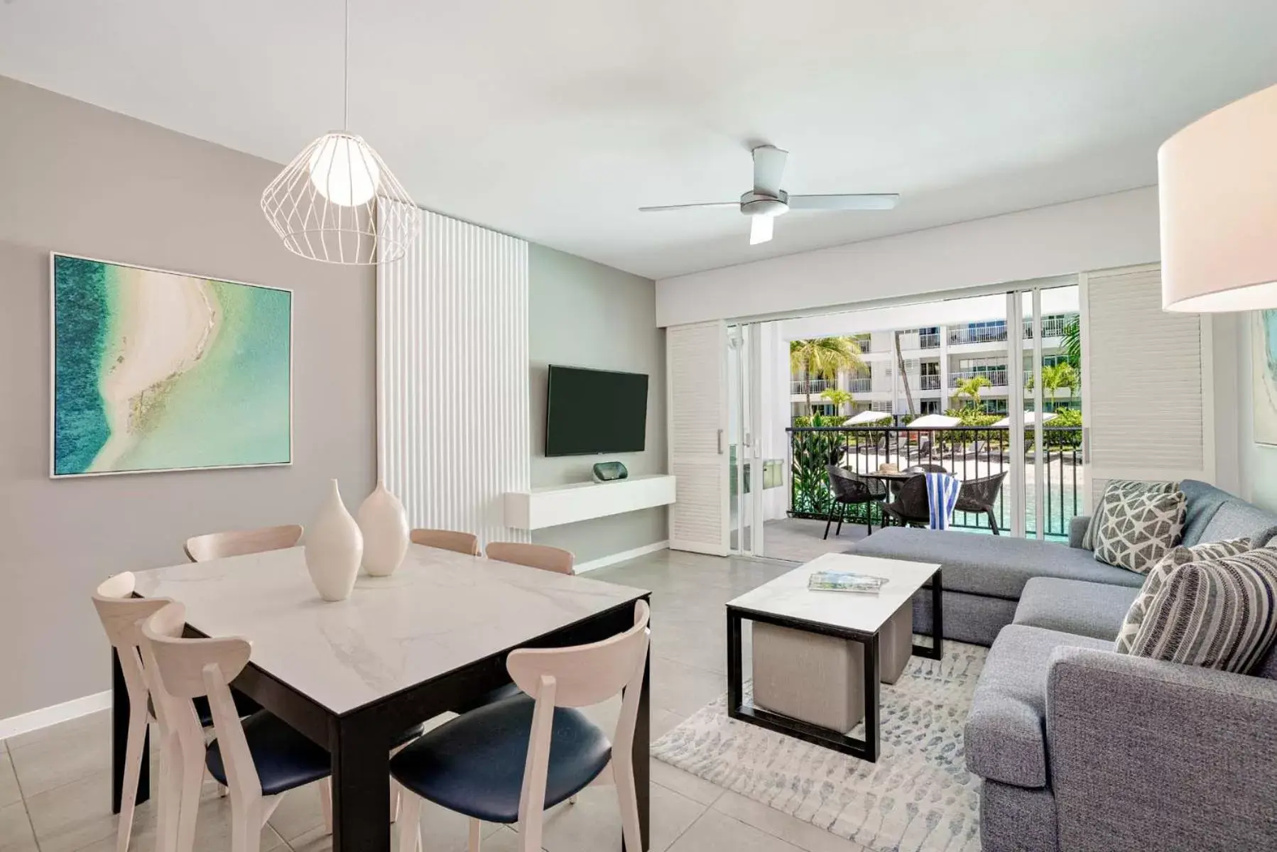 Living room, Seating Area in Peppers Beach Club