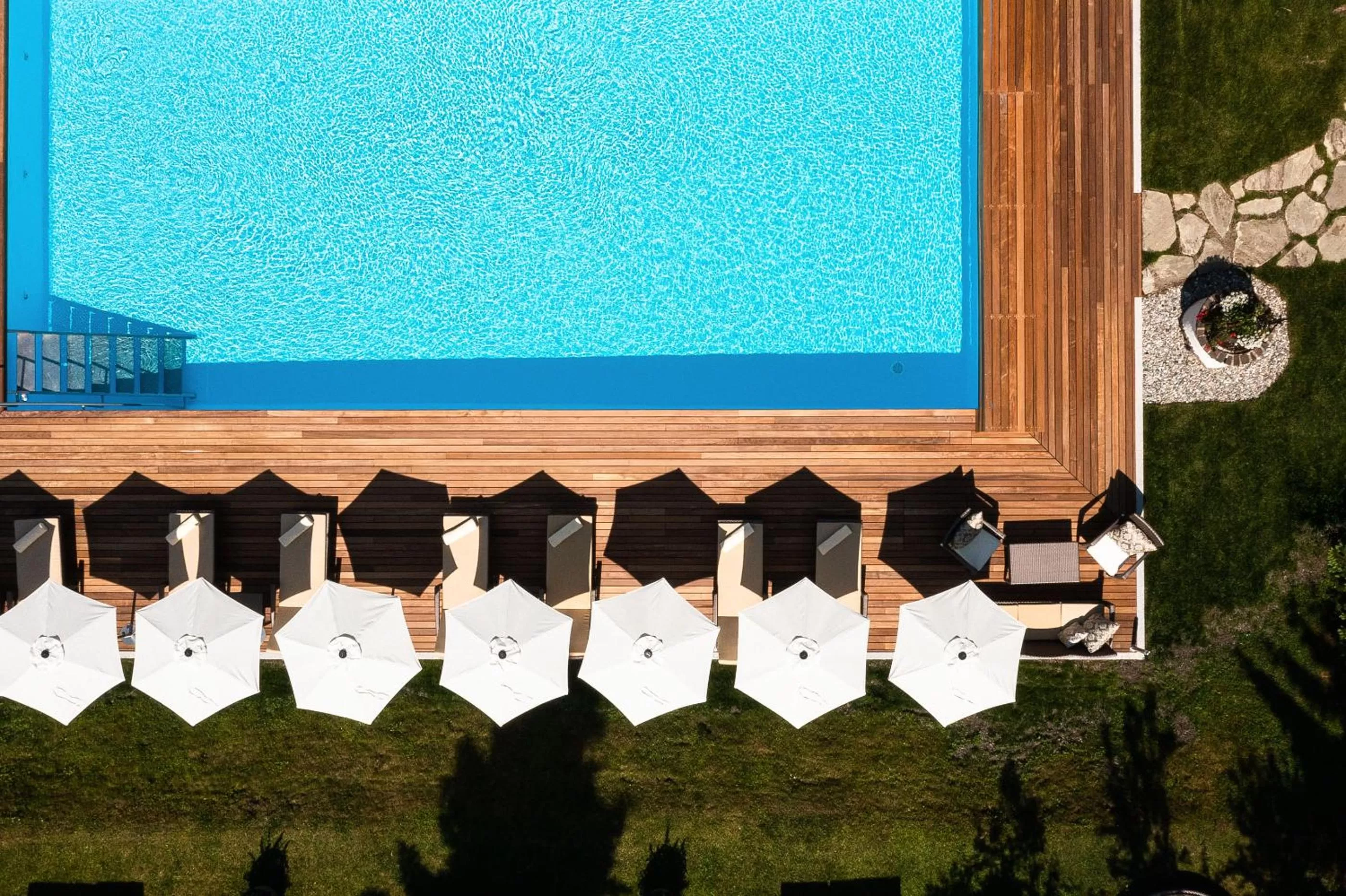 Swimming pool in Relais & Châteaux Hotel Tennerhof