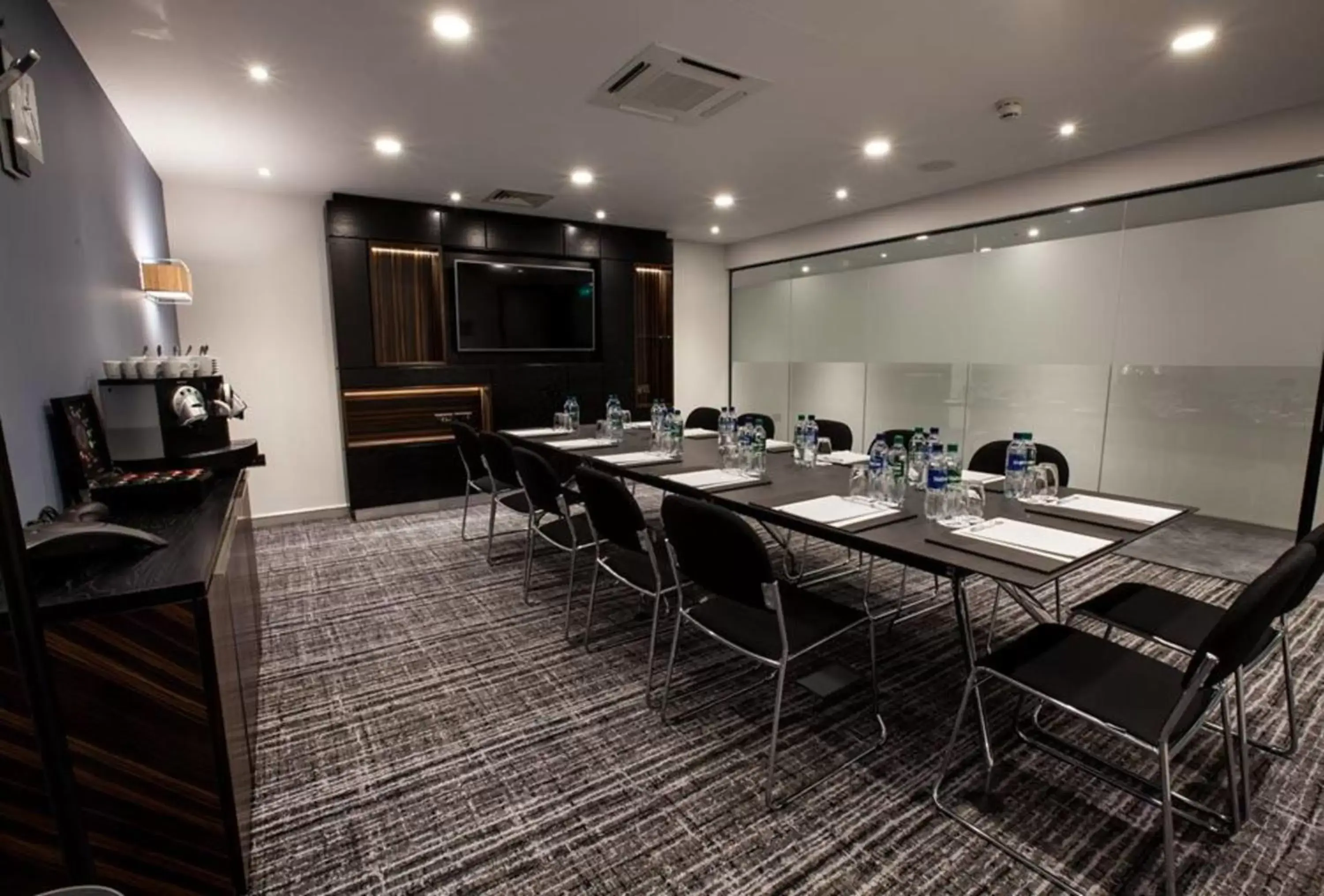 Meeting/conference room in Holiday Inn Birmingham City, an IHG Hotel