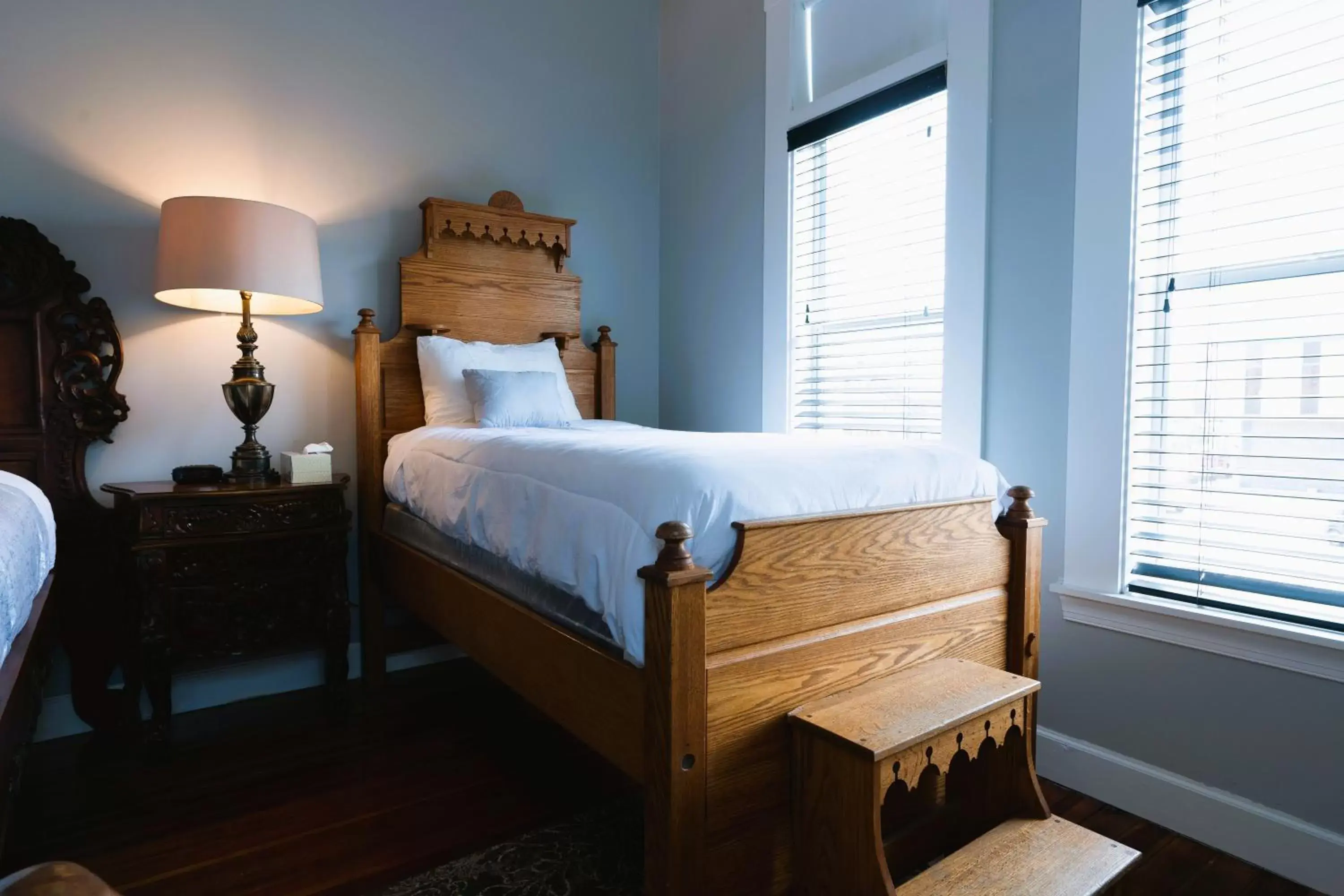 Bedroom, Bed in Oak Park Inn