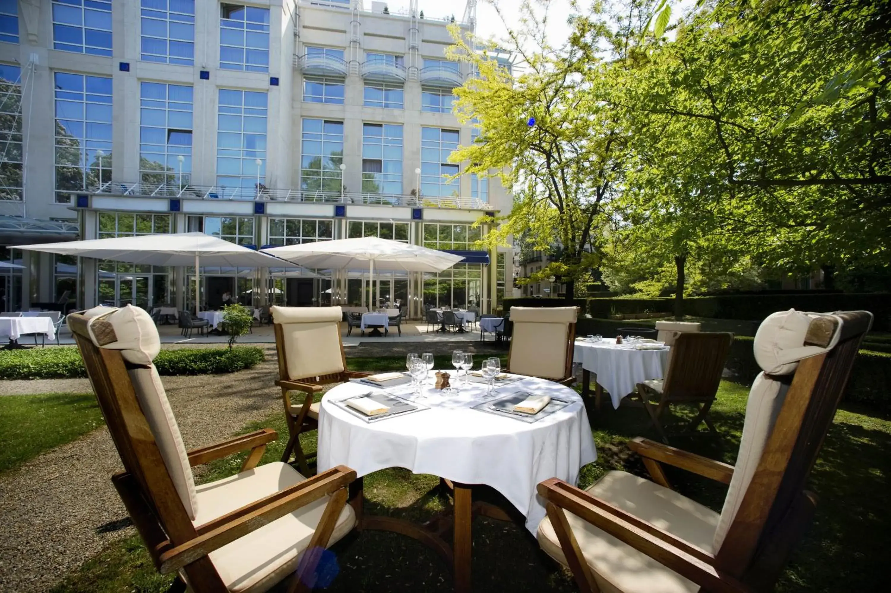 Balcony/Terrace, Restaurant/Places to Eat in Vichy Spa Hotel Les Celestins