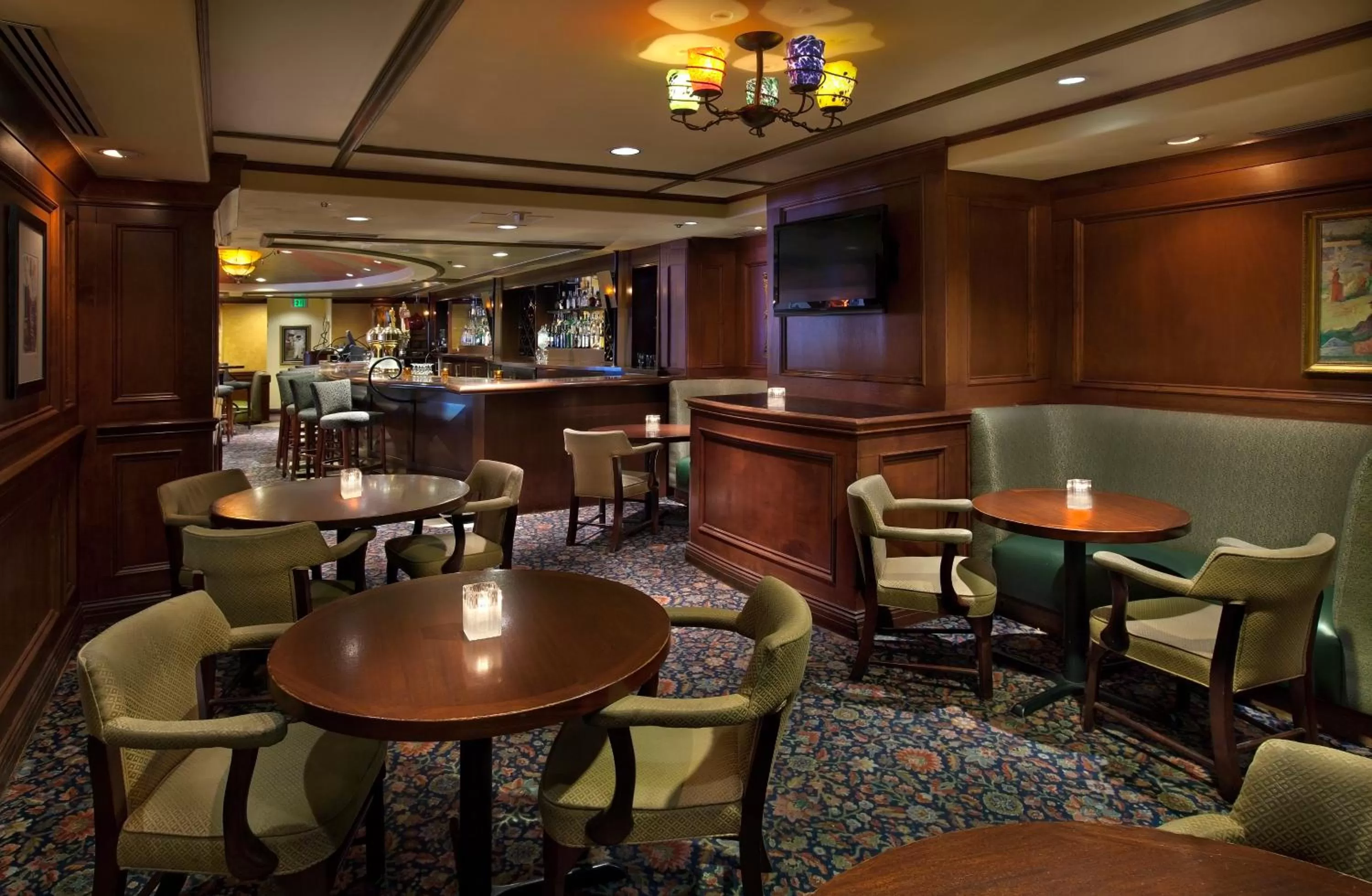 Lounge or bar in Warwick Seattle