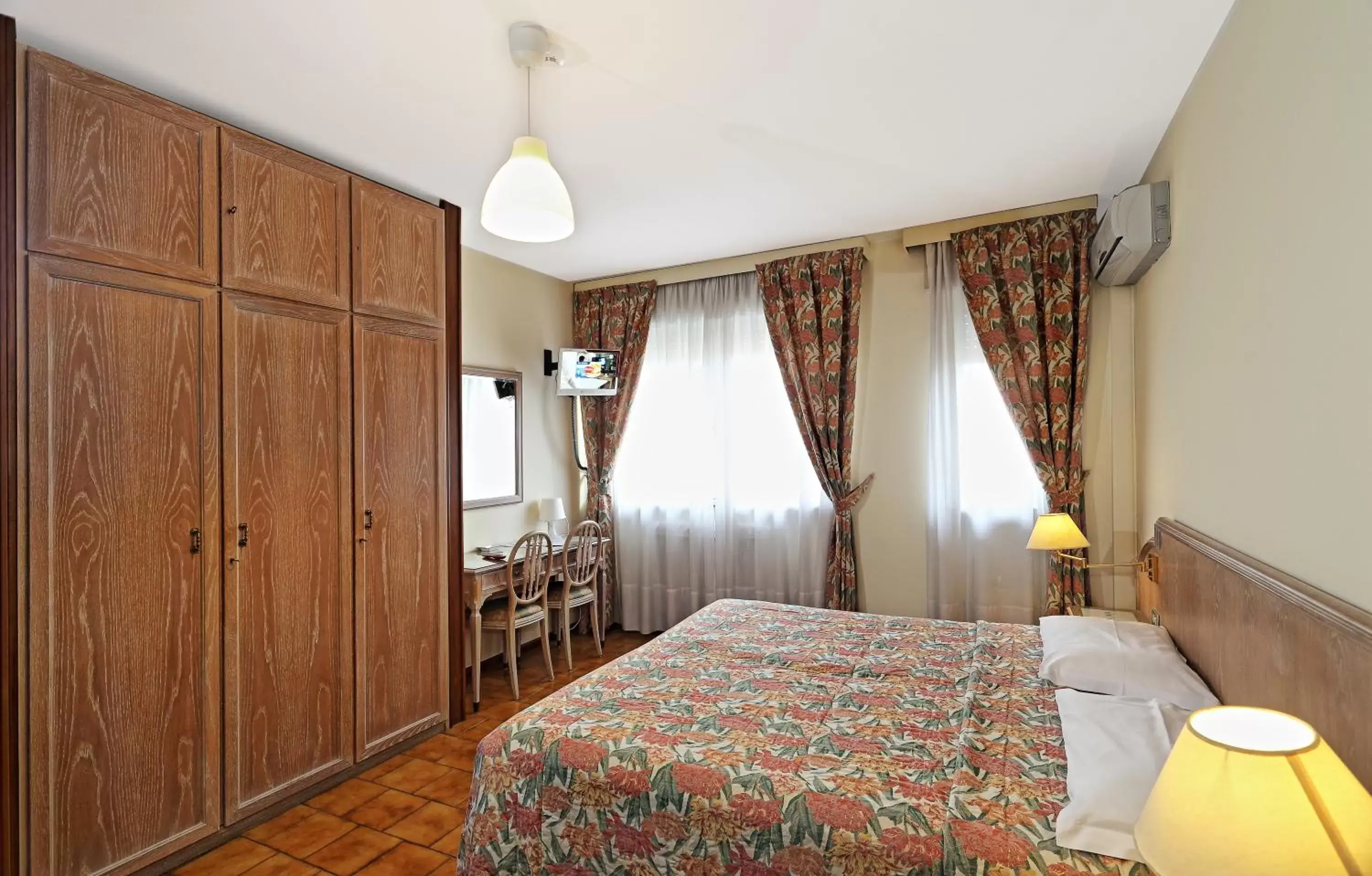 Bedroom, Bed in Hotel Residence Sogno