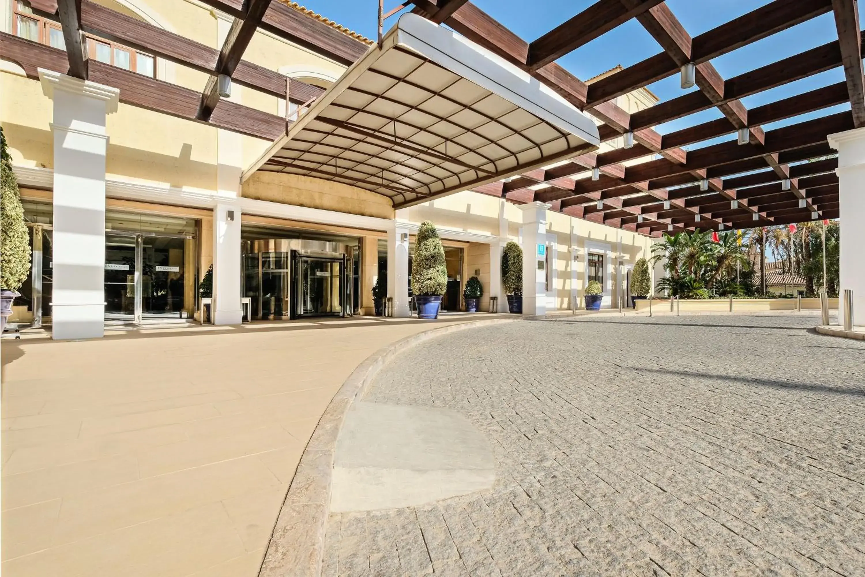 Facade/entrance in Envia Almería Apartments Spa & Golf
