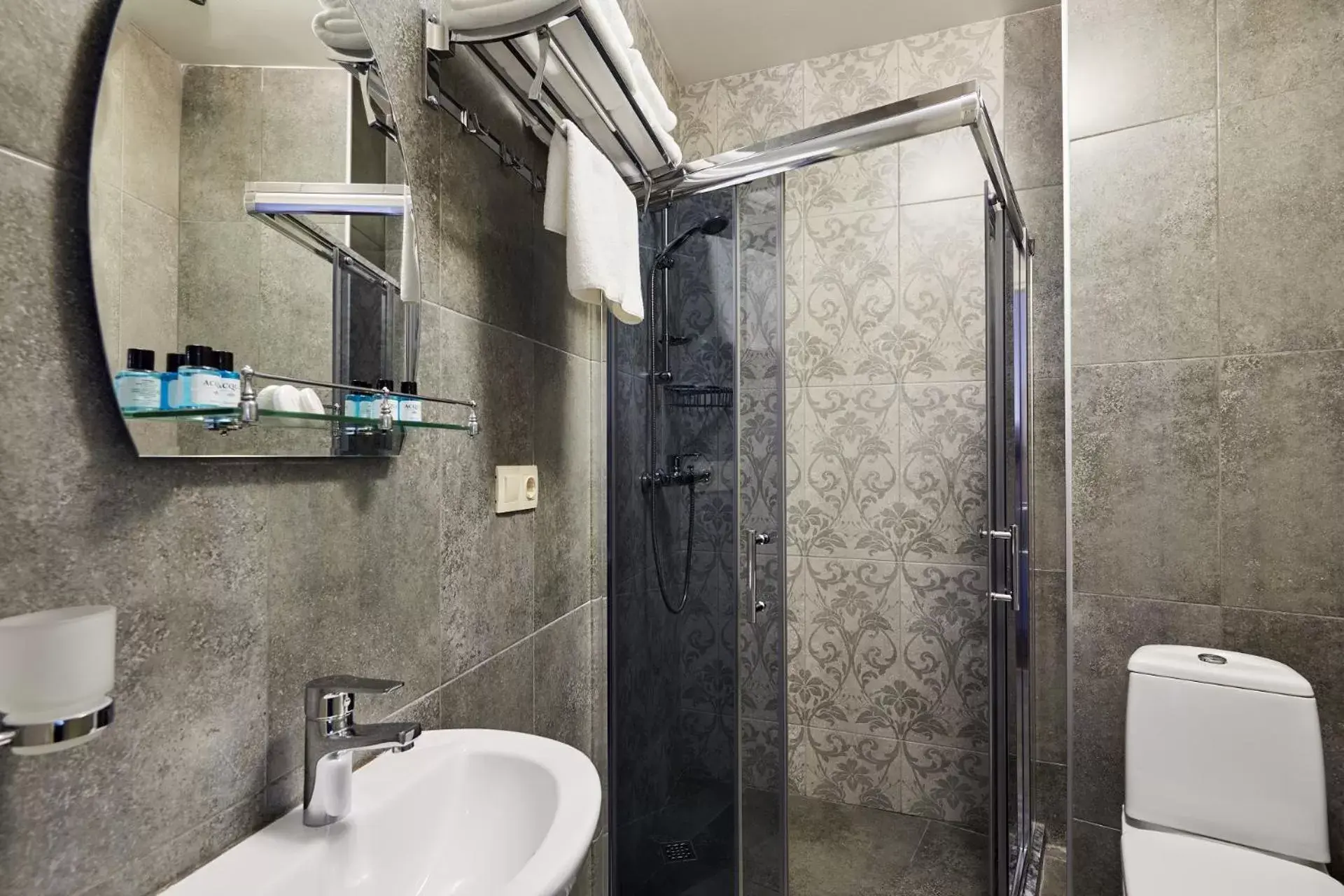 Budget Double Room in Hotel Pushkin Budget Double Room in Hotel Pushkin