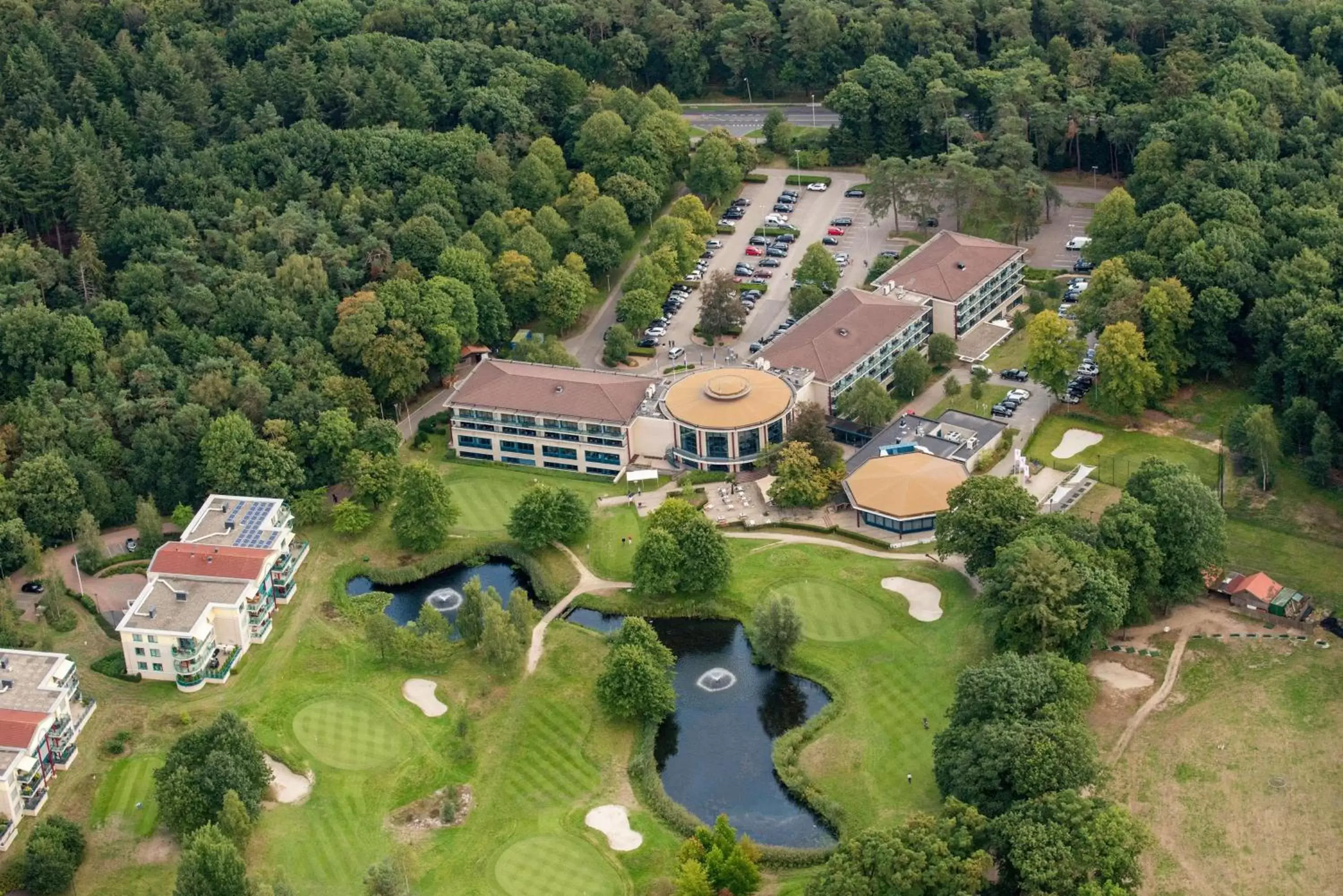 Property building, Bird's-eye View in DoubleTree by Hilton Royal Parc Soestduinen