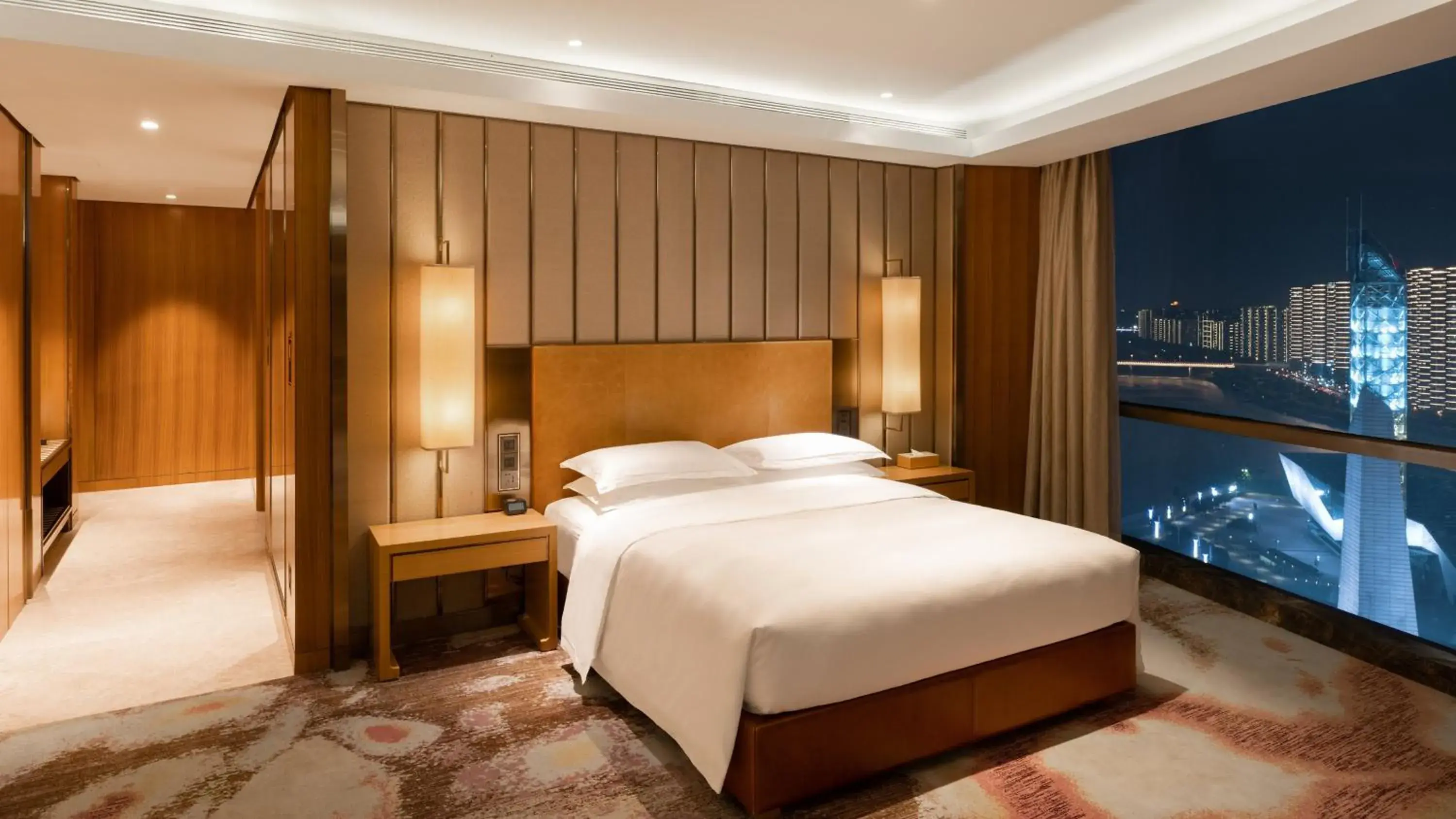 Photo of the whole room, Bed in InterContinental Changsha, an IHG Hotel