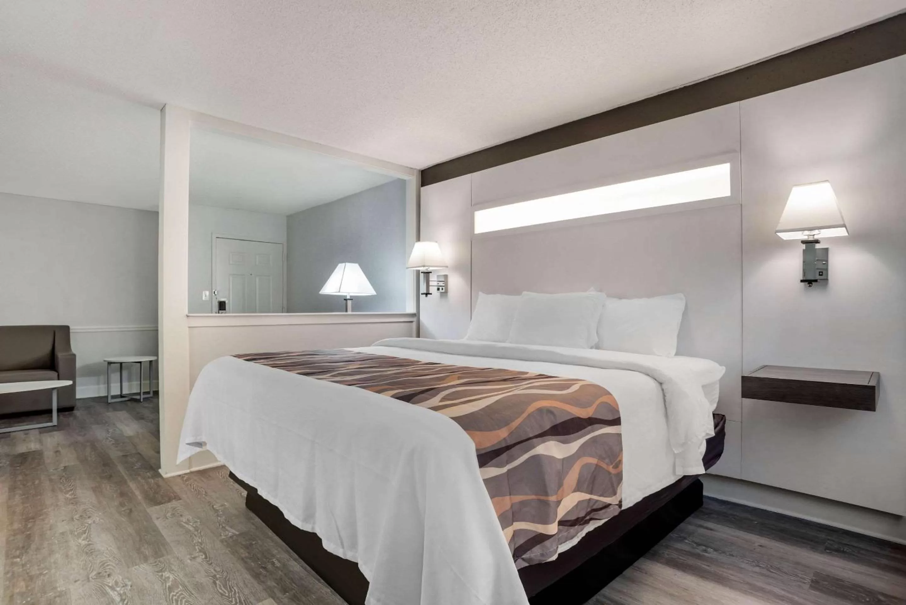 Photo of the whole room, Bed in Baymont by Wyndham Montgomery AL