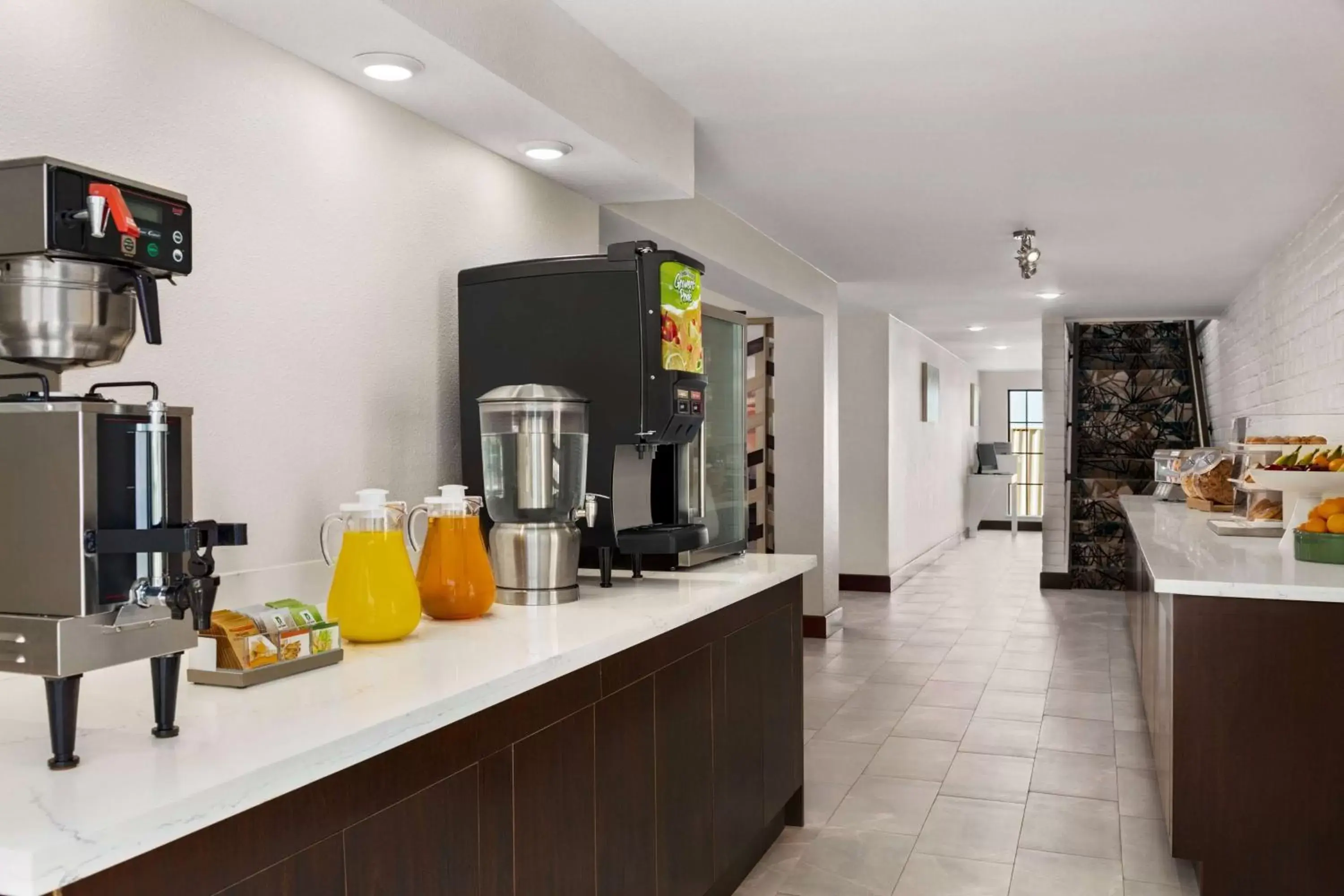 Breakfast in La Quinta Inn by Wyndham Temple Breakfast in La Quinta Inn by Wyndham Temple