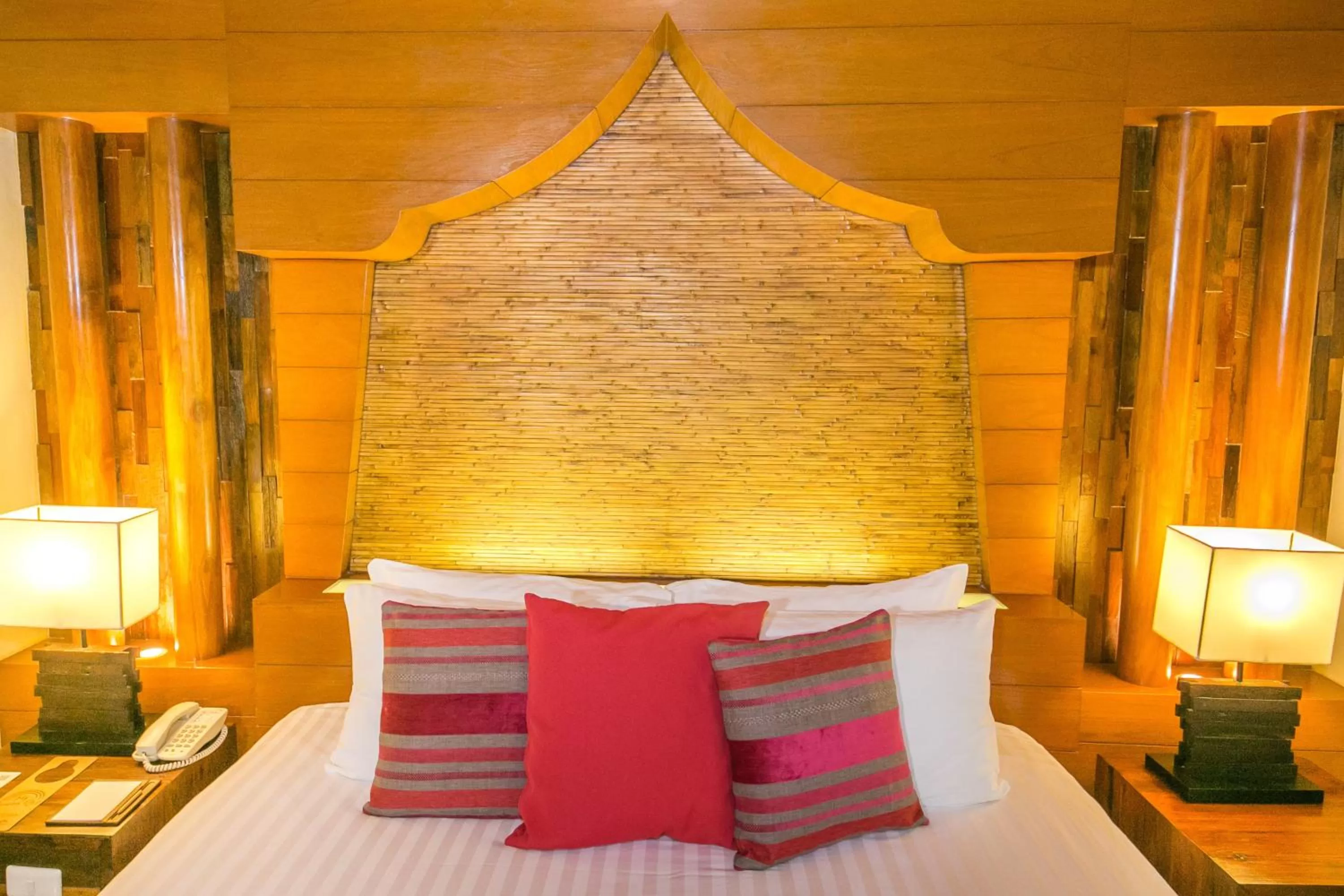 Bedroom, Bed in Centara Koh Chang Tropicana Resort