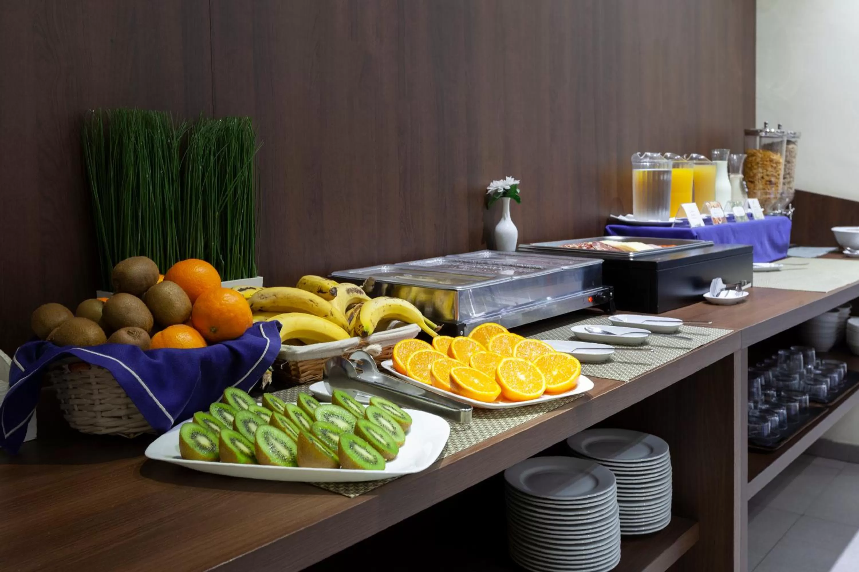Continental breakfast in Hotel Olympia Universidades
