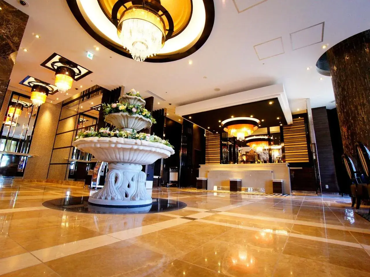 Lobby or reception in APA Hotel Chiba Inzaimakinohara-Ekimae