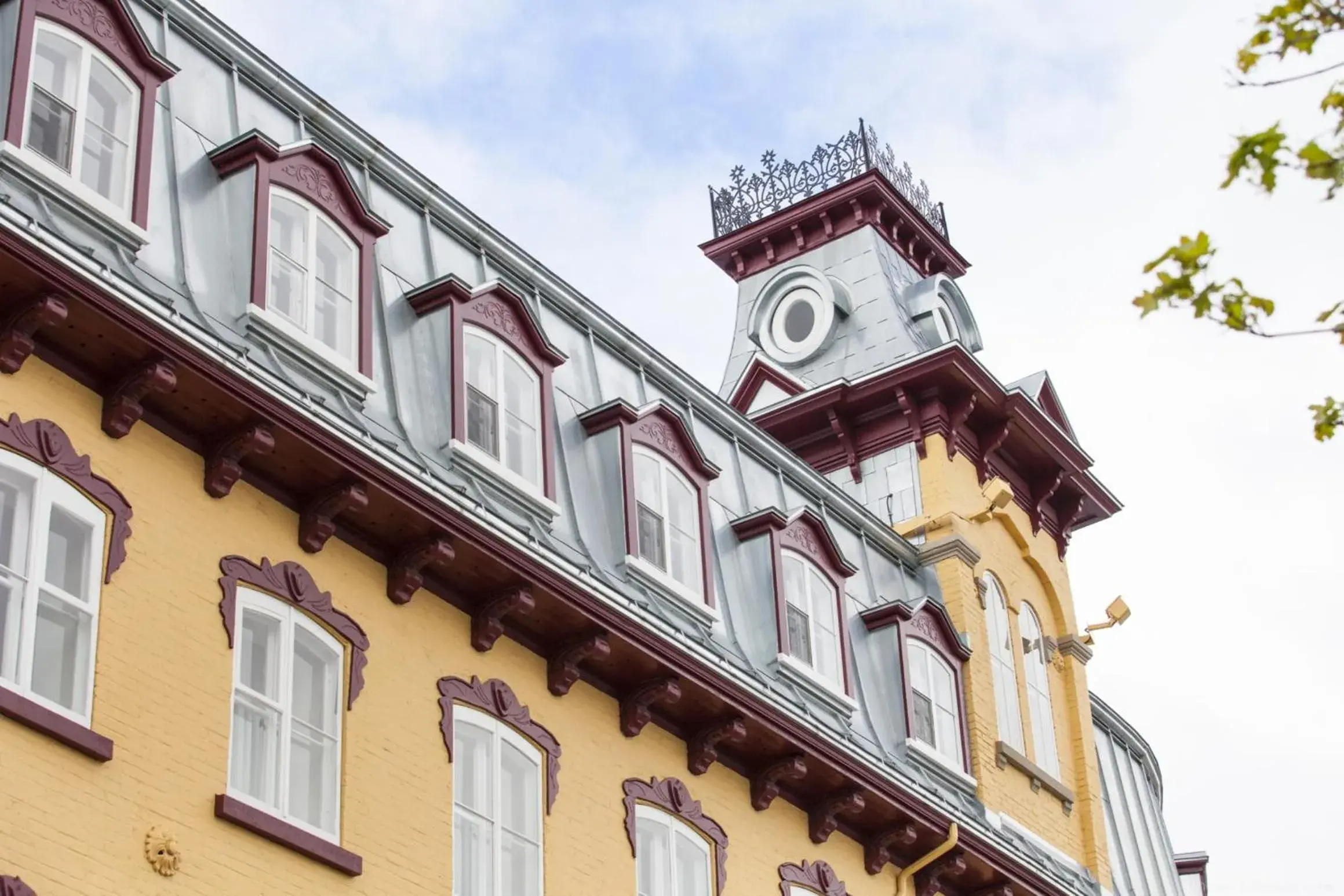 Property Building in Hotel Le Saint-Paul