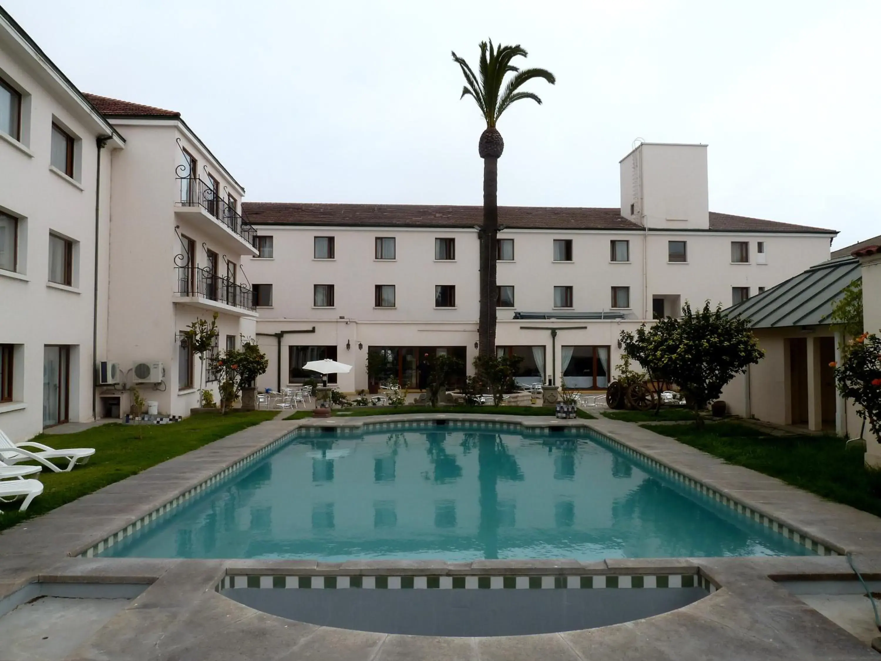 Swimming pool, Property Building in Hotel Francisco De Aguirre