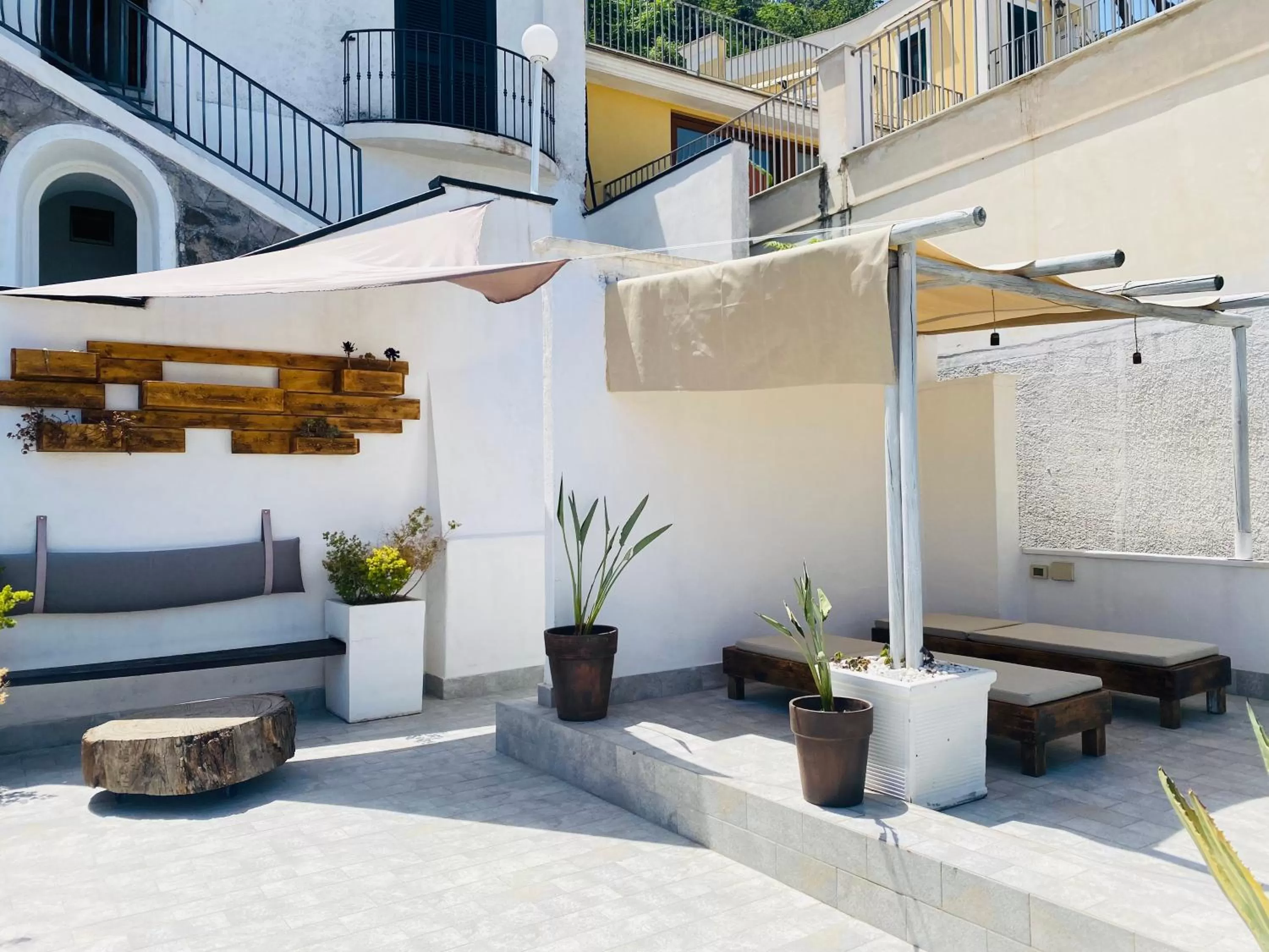 Balcony/Terrace in Black Market Hotel