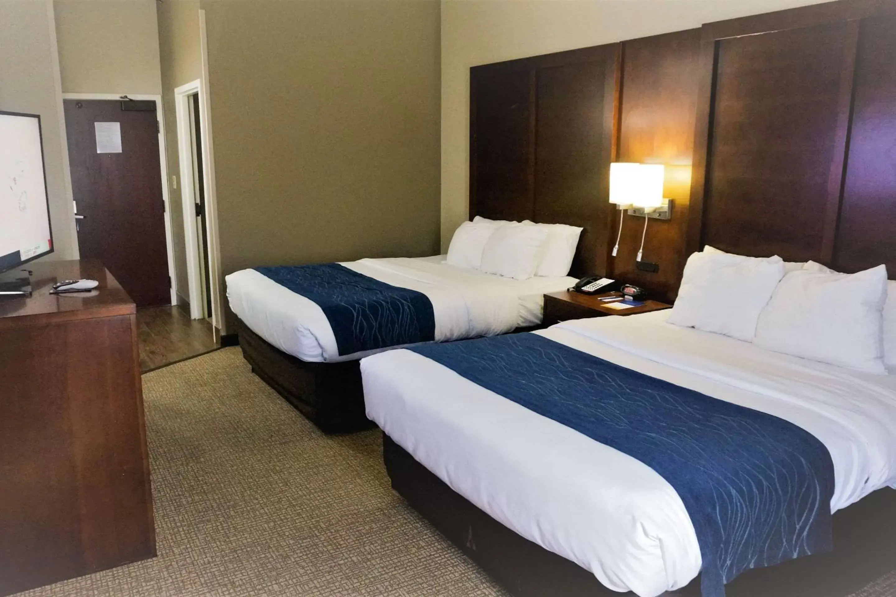 Photo of the whole room, Bed in Comfort Inn & Suites Conway