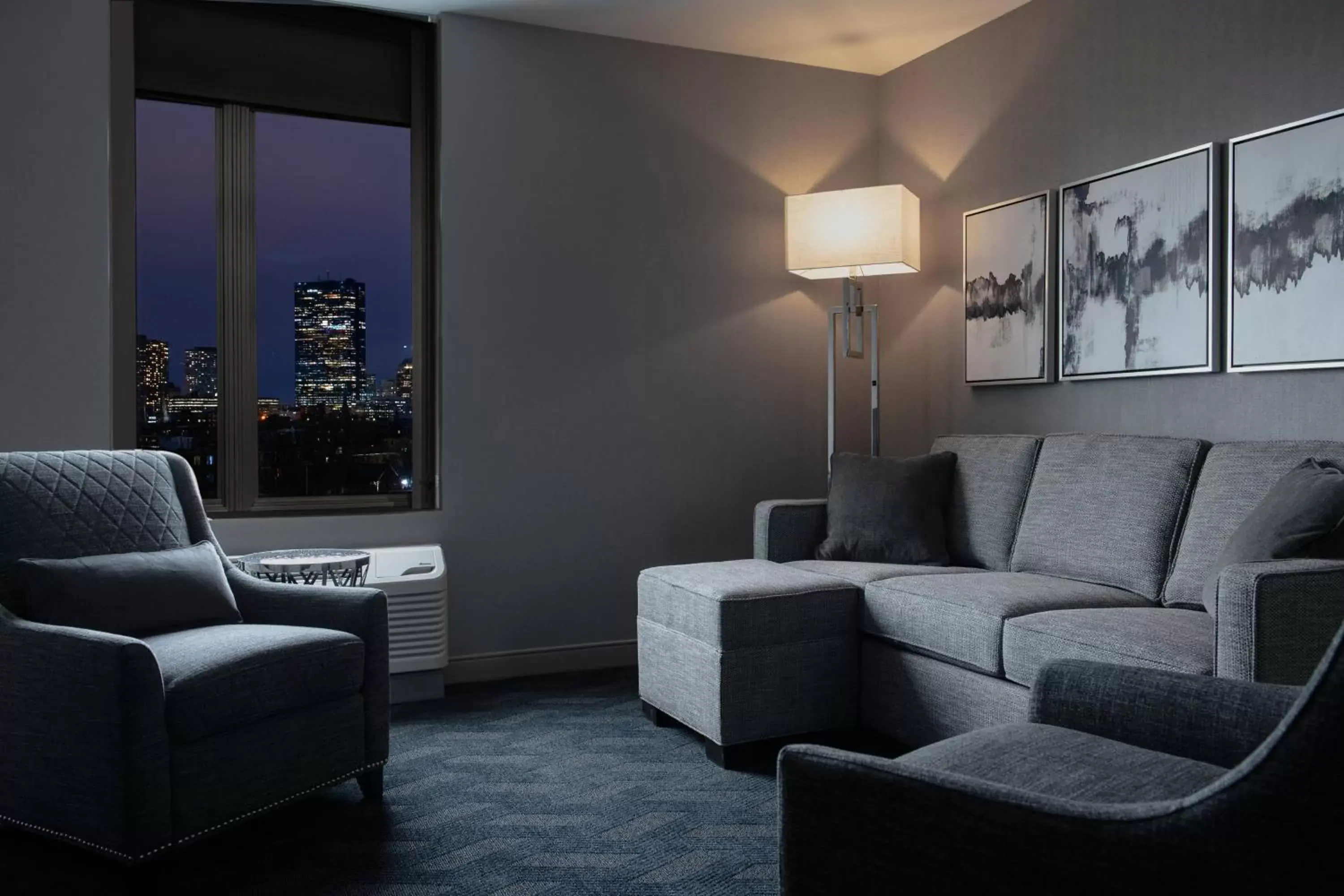 Living room, Seating Area in Residence Inn Boston Downtown/South End