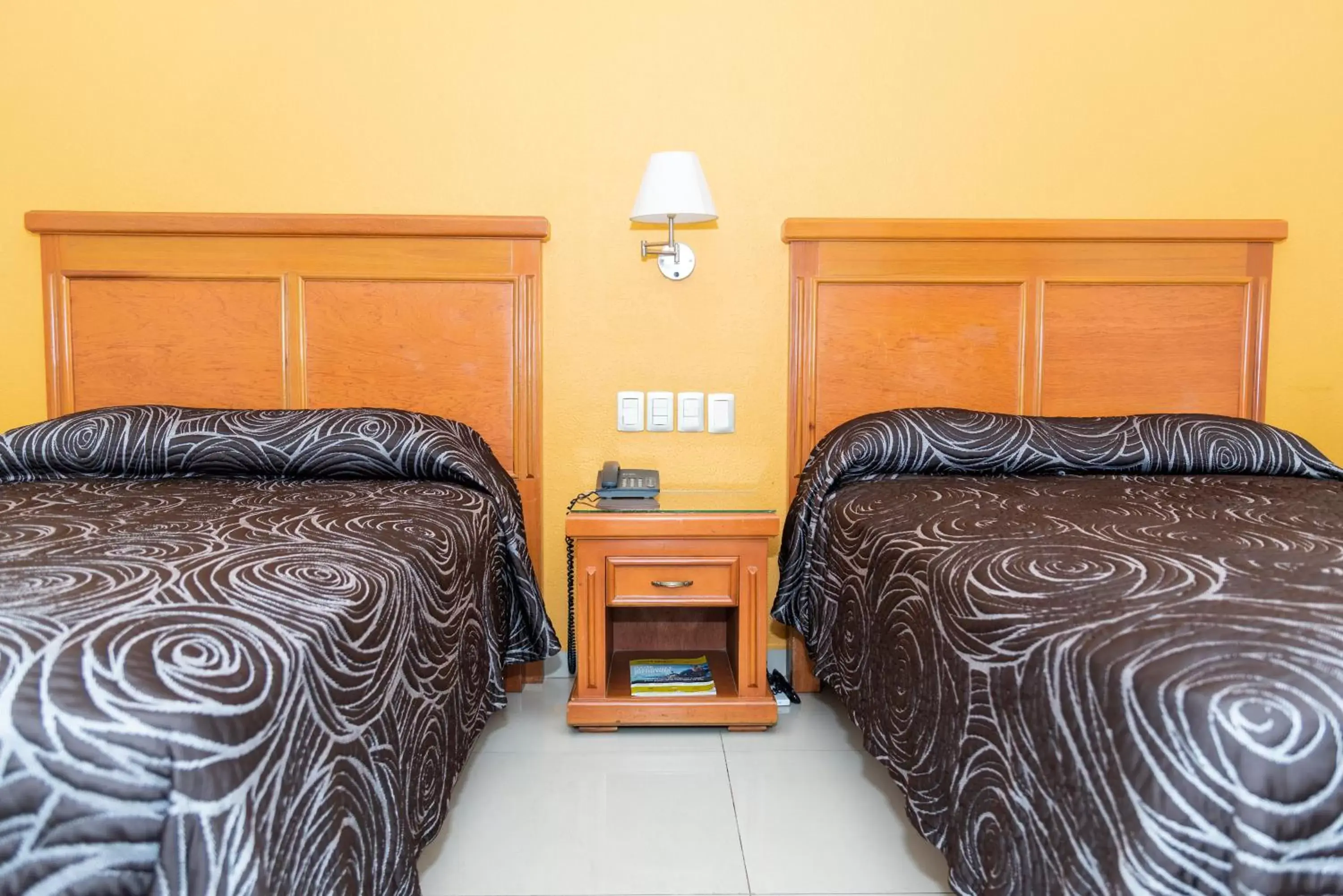 Bed in Hotel Gran Via - Centro