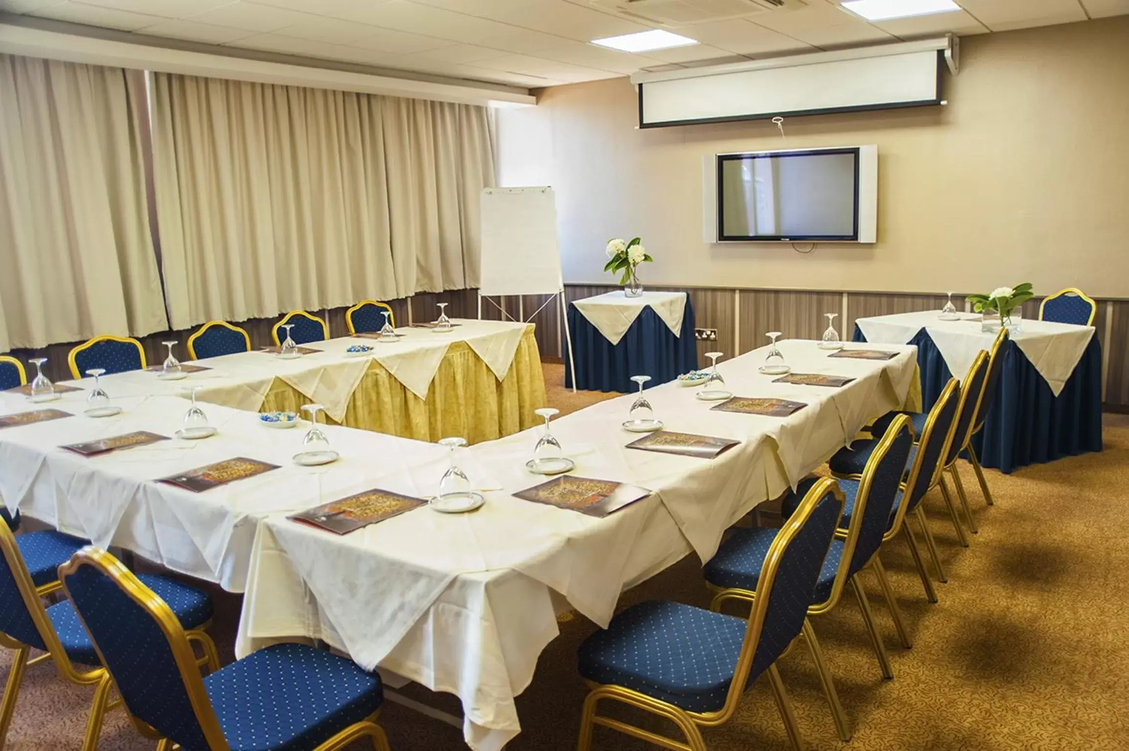 Meeting/conference room in Ajax Hotel