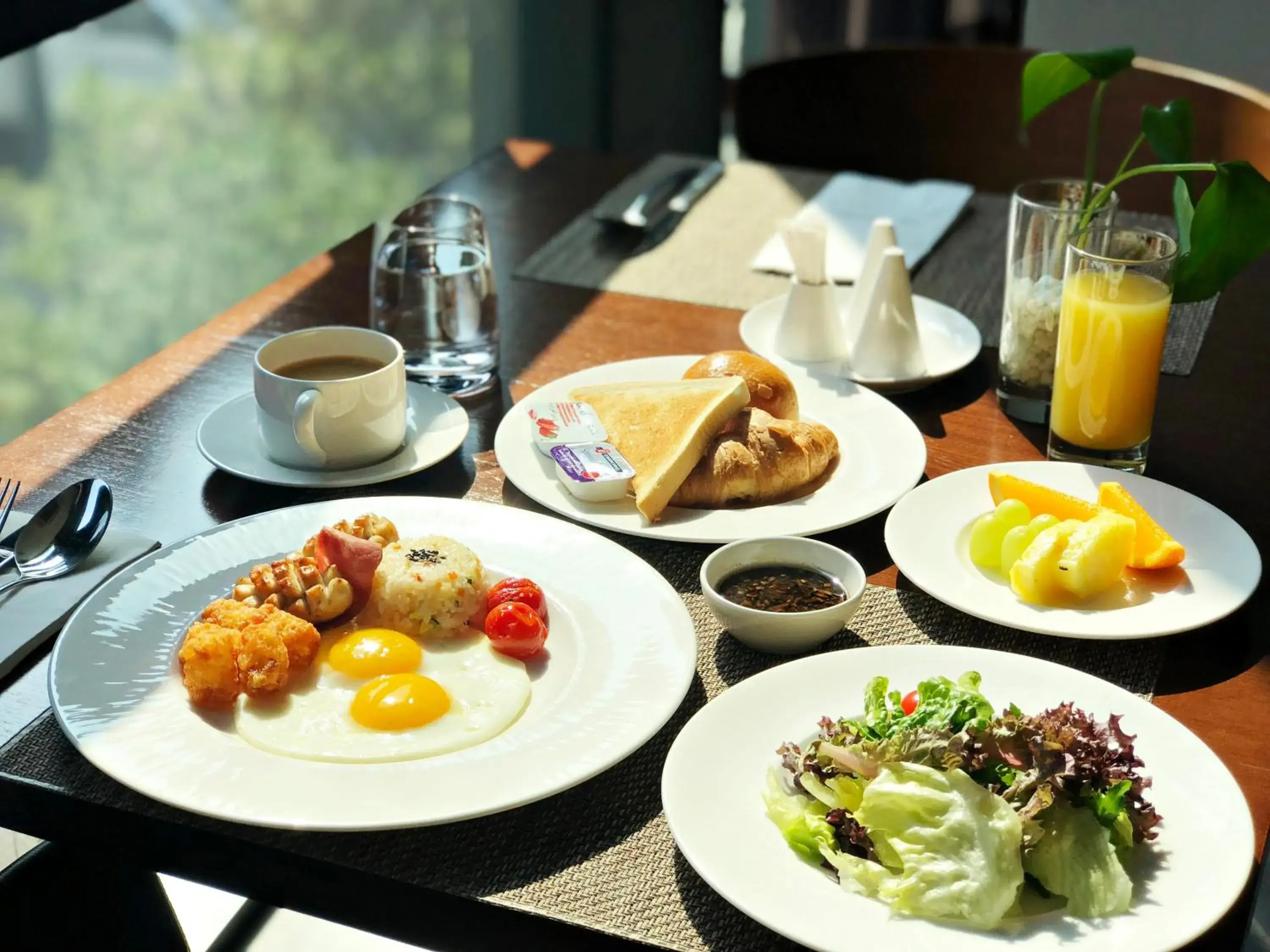 Breakfast in Orakai Daehakro Hotel