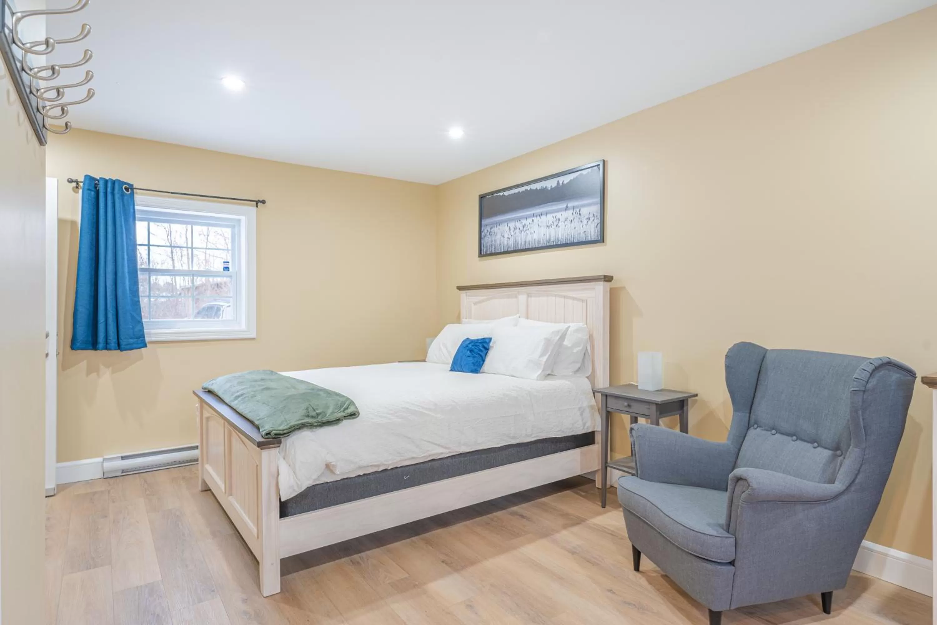 Bed in Riverside Inn