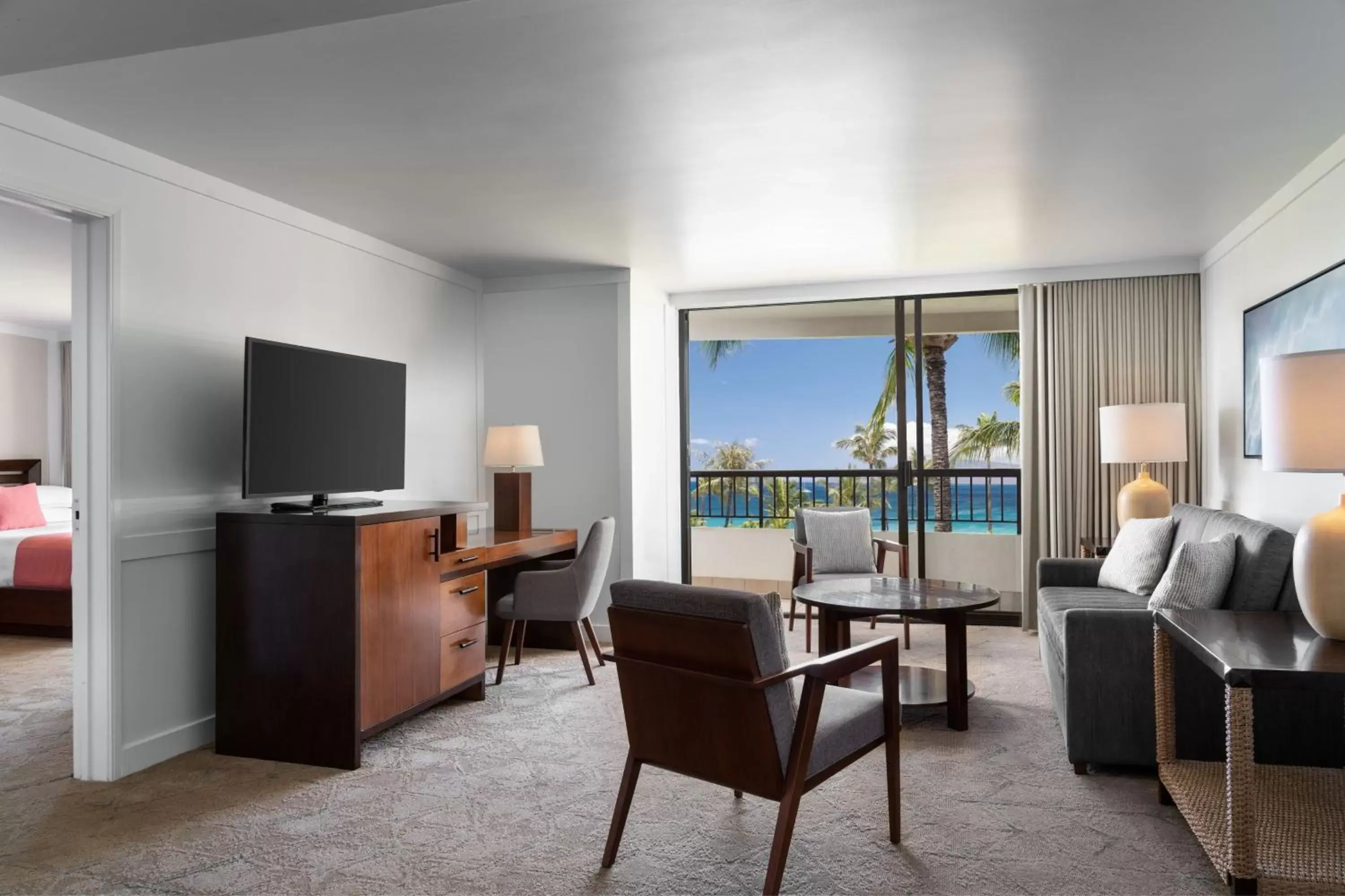 Living room, Seating Area in Sheraton Maui Resort & Spa