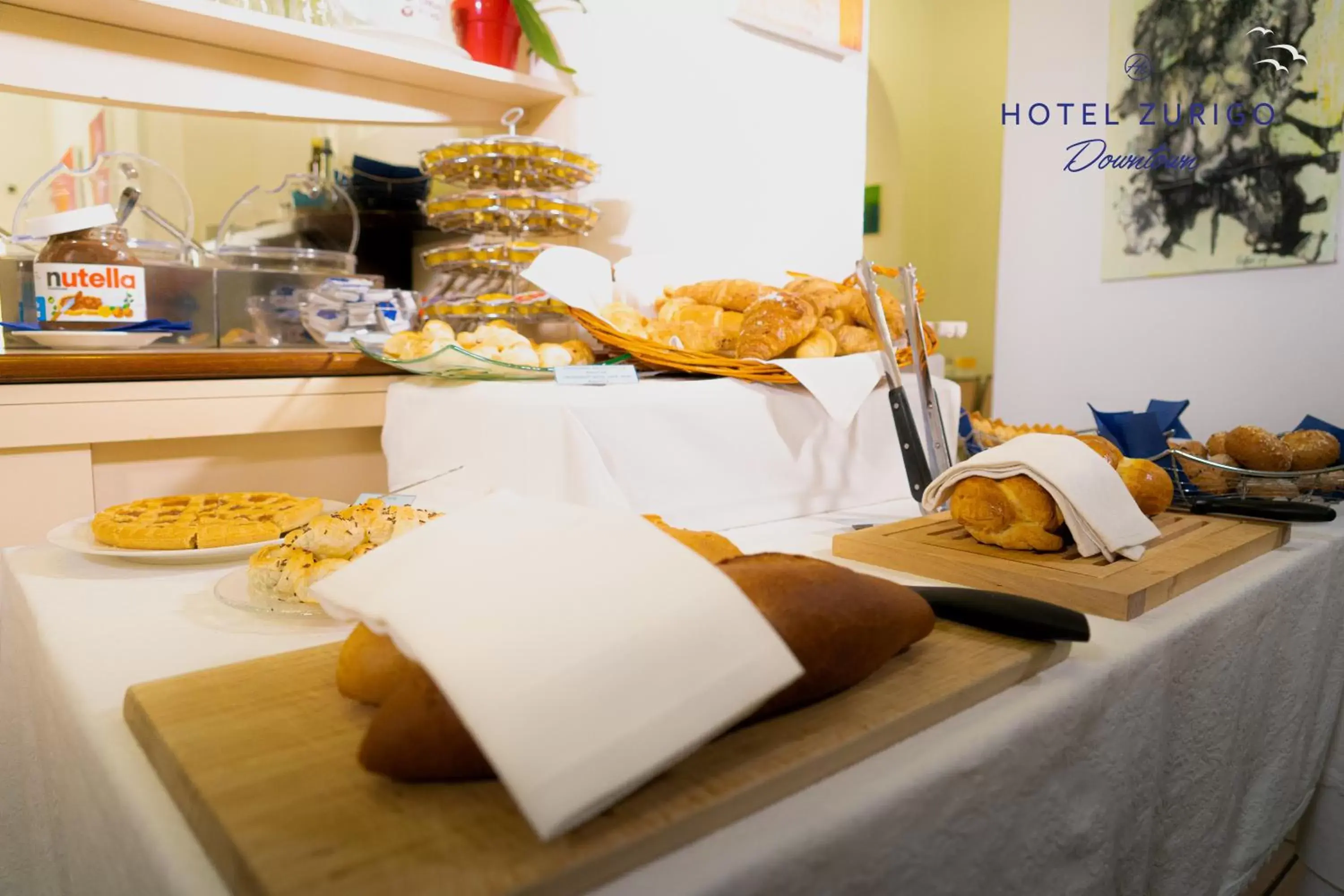 Buffet breakfast in Hotel Zurigo Downtown