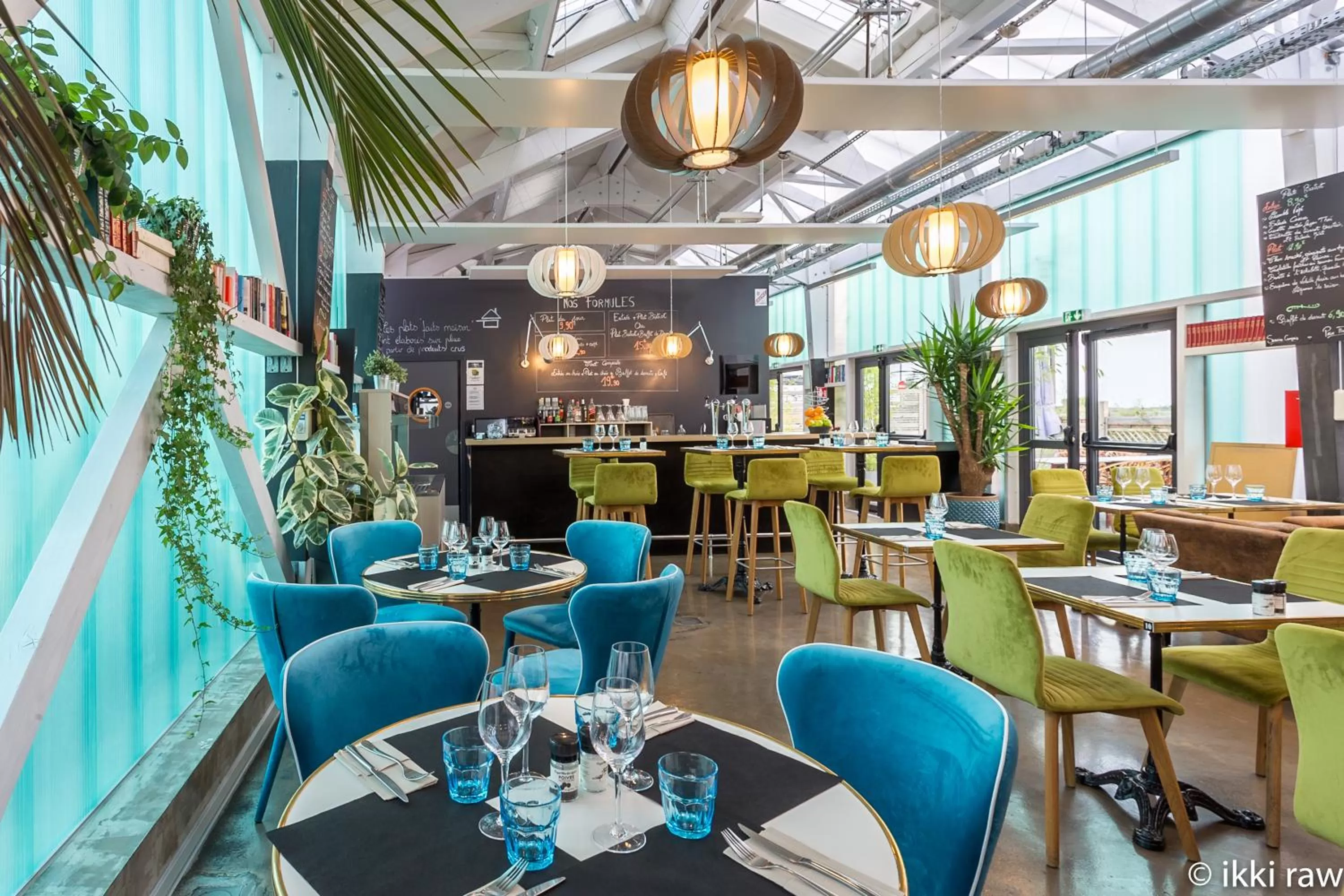 Restaurant/places to eat in Hotel Libera Caen Colombelles