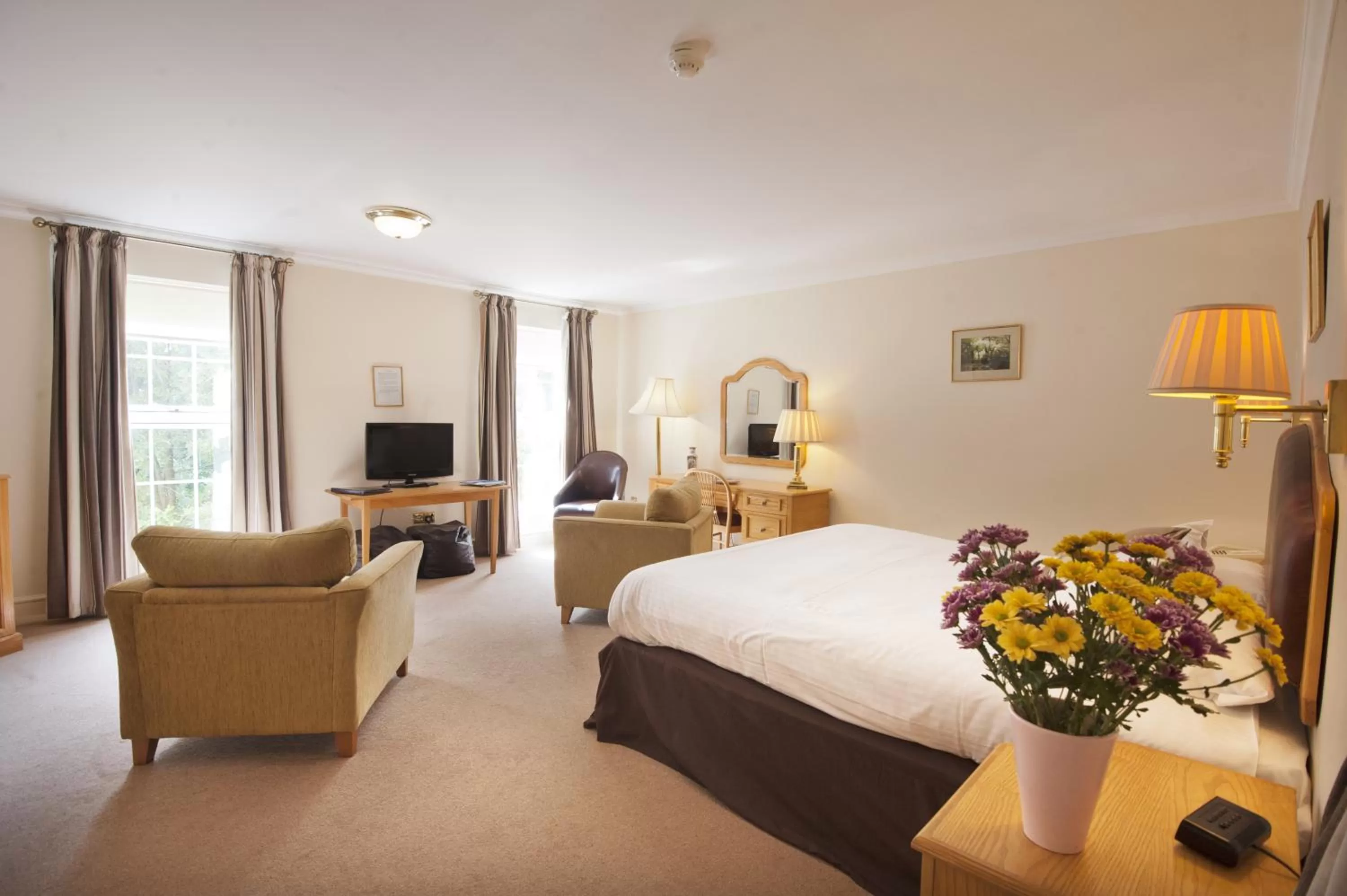 Bedroom, Bed in Penmere Manor Hotel