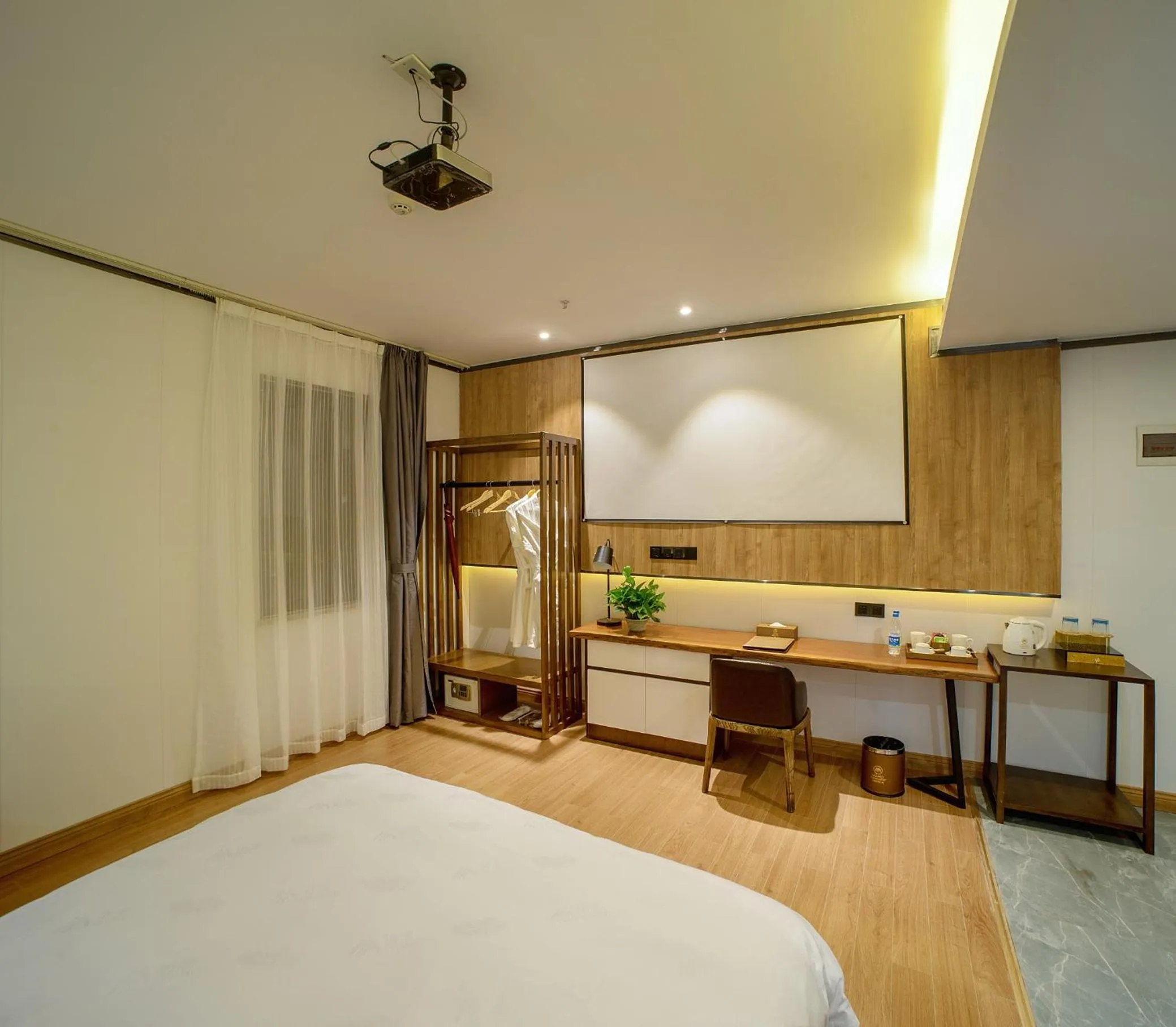 TV and multimedia in Guangzhou Nuomo International Hotel-Canton Fair Free Shuttle Bus