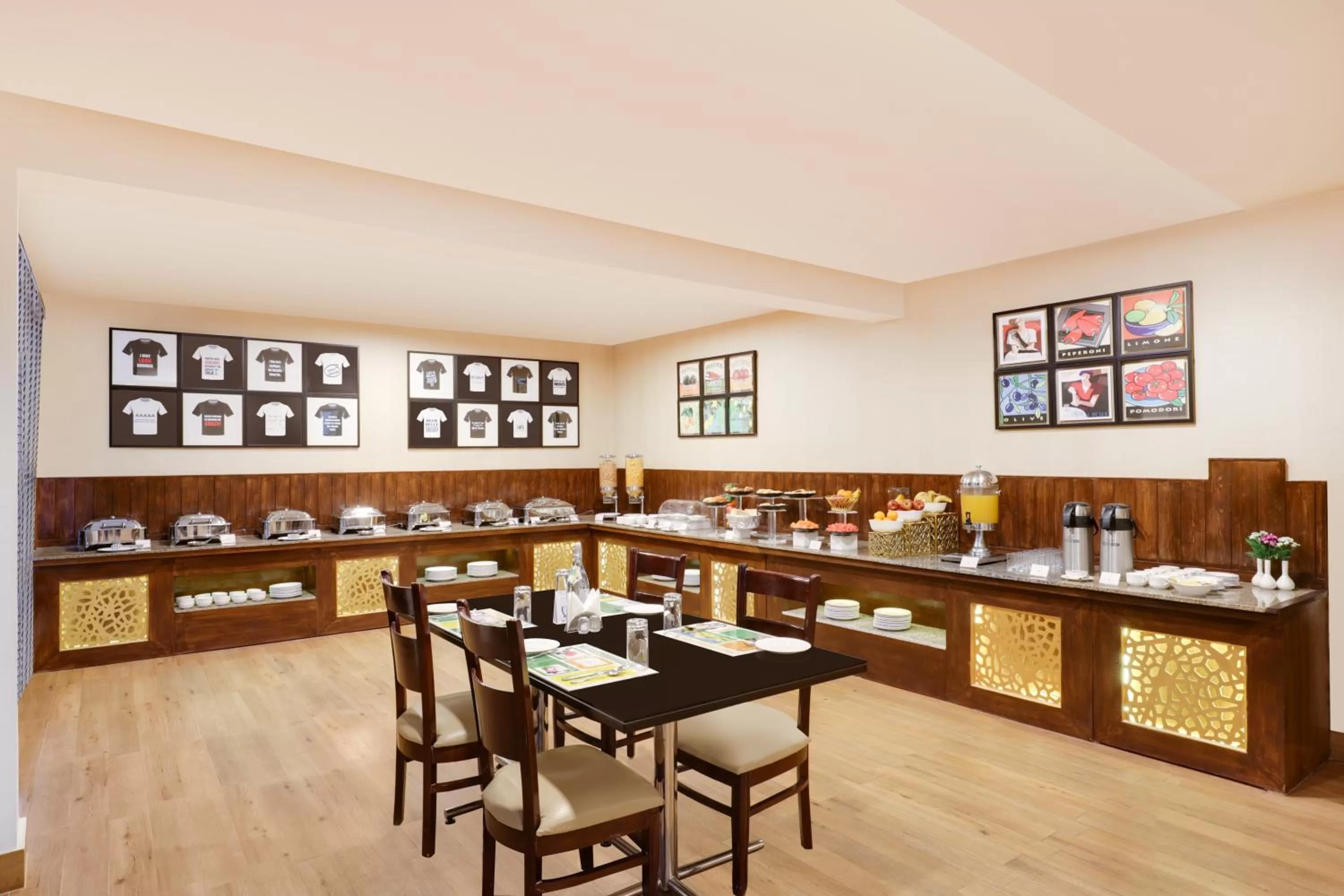 Restaurant/Places to Eat in Lemon Tree Hotel Manali