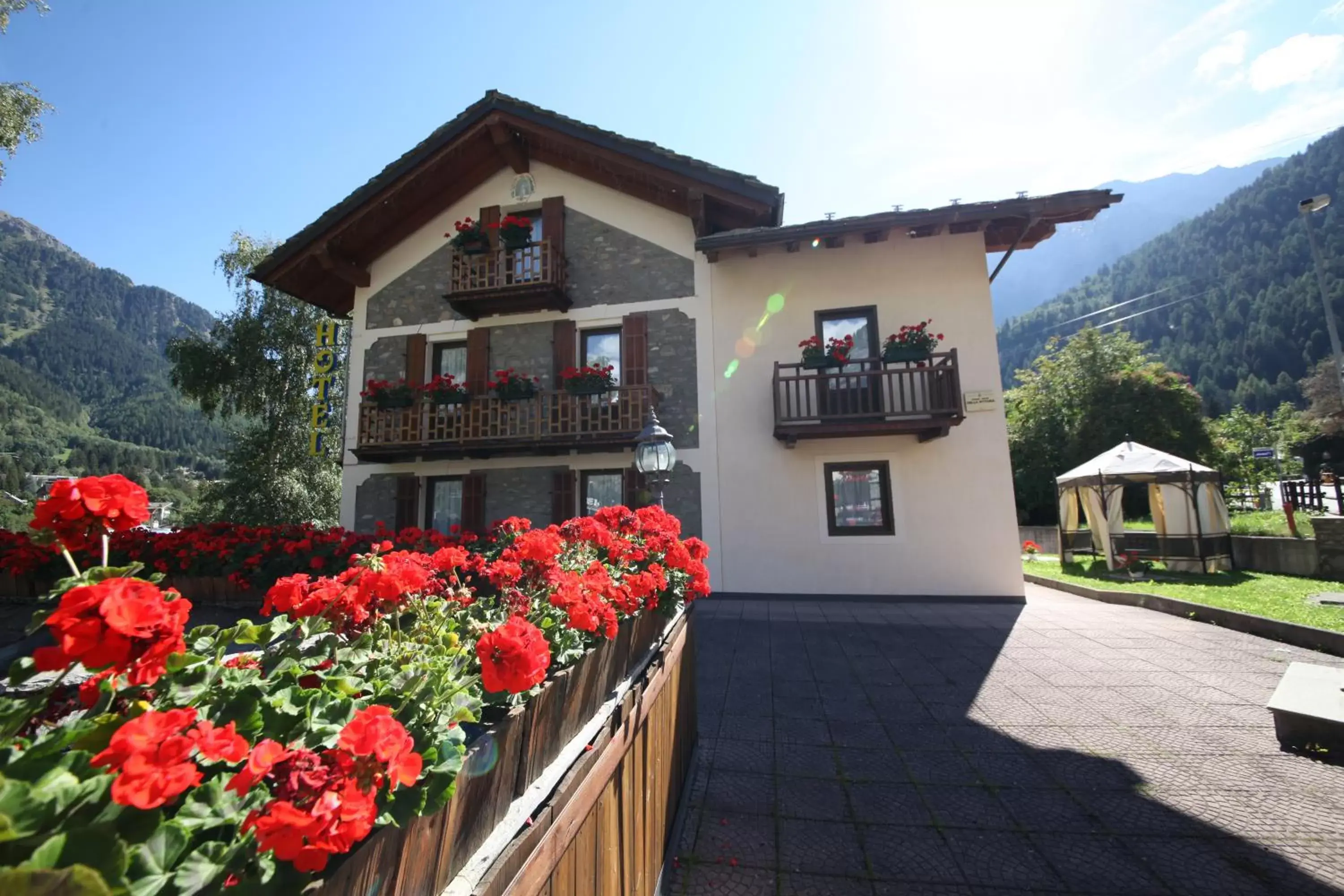 Facade/entrance, Property Building in Hotel Stella Del Nord