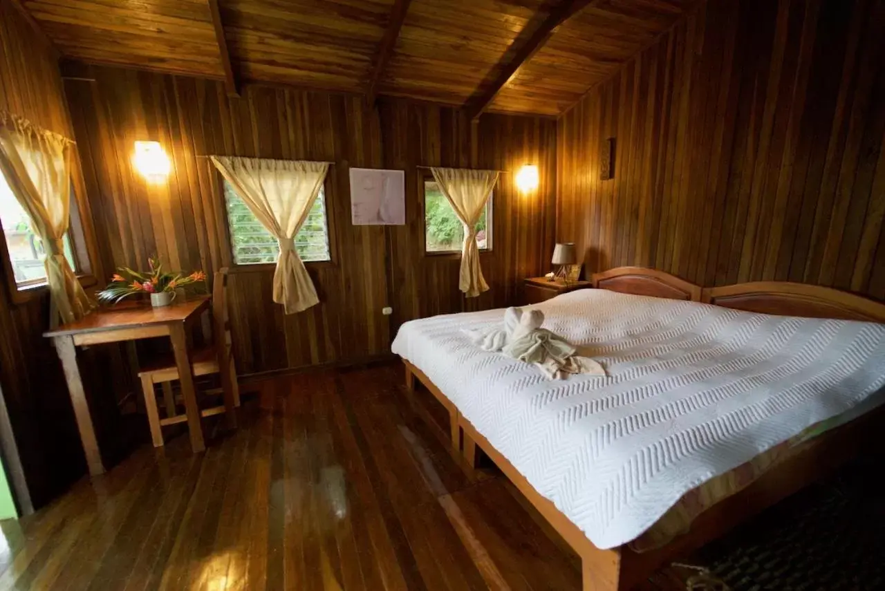 Bed in El Mirador Glamping & Apartments & Woodhouse & Swimingpool