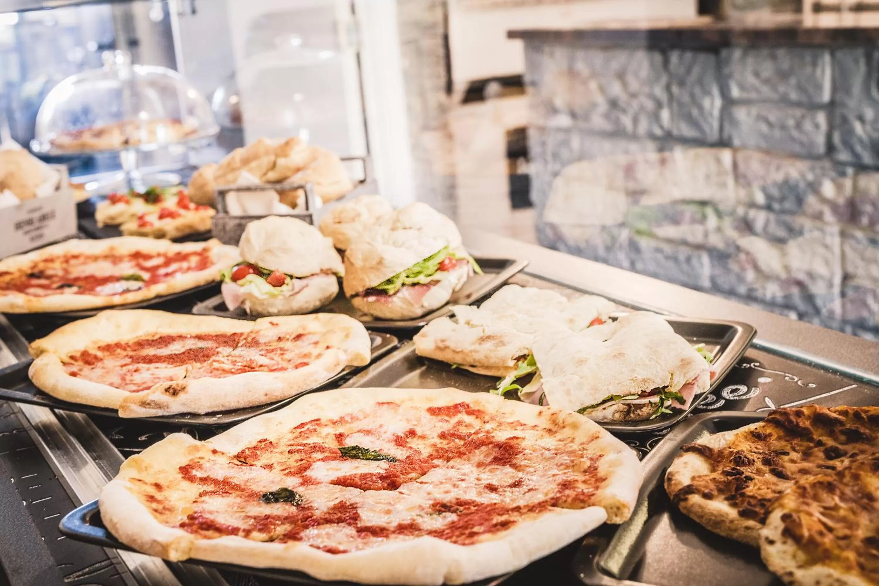 Restaurant/places to eat in Hotel The Flash - Venturina Terme