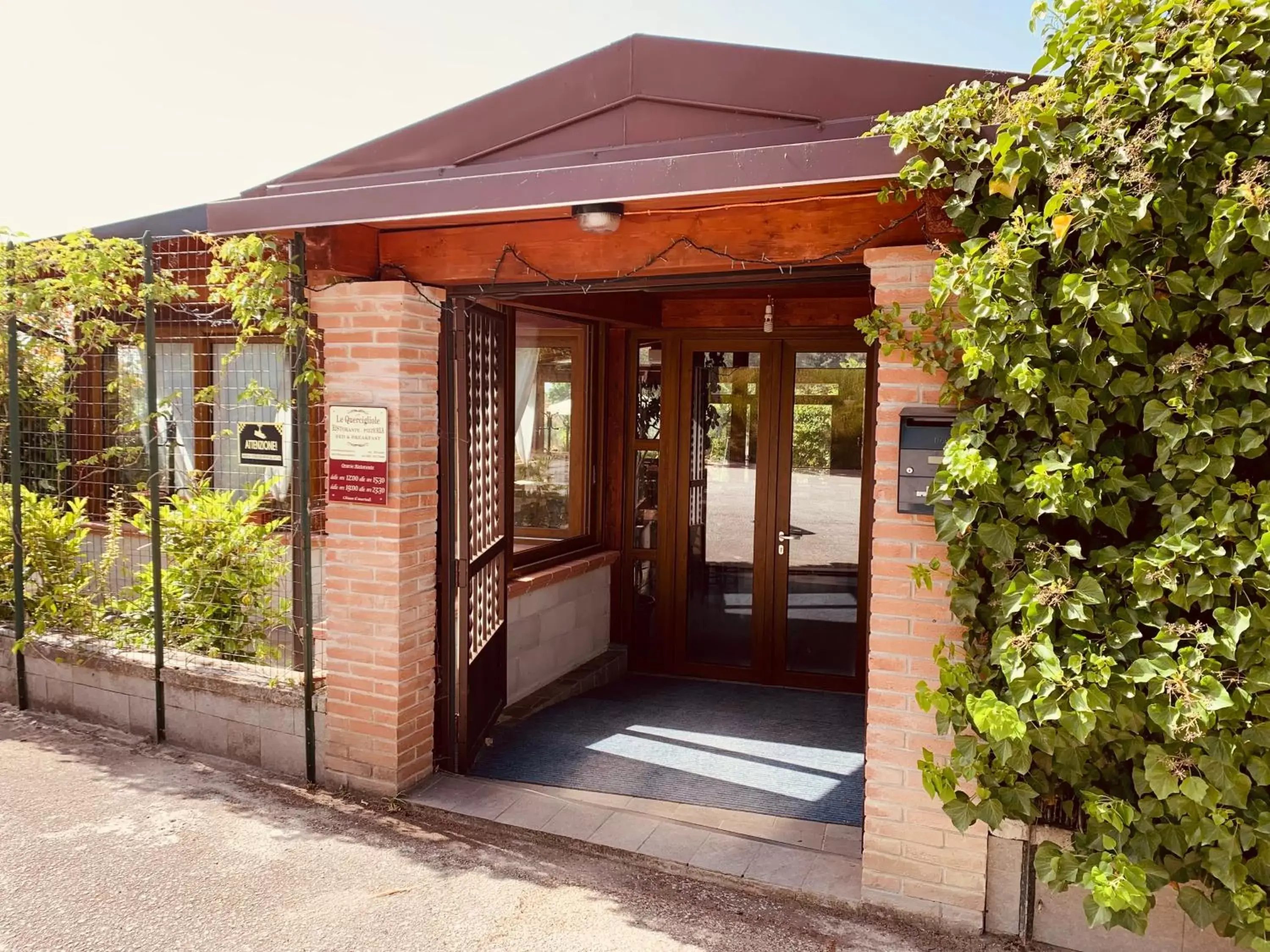 Facade/entrance in B&B Le Quercigliole