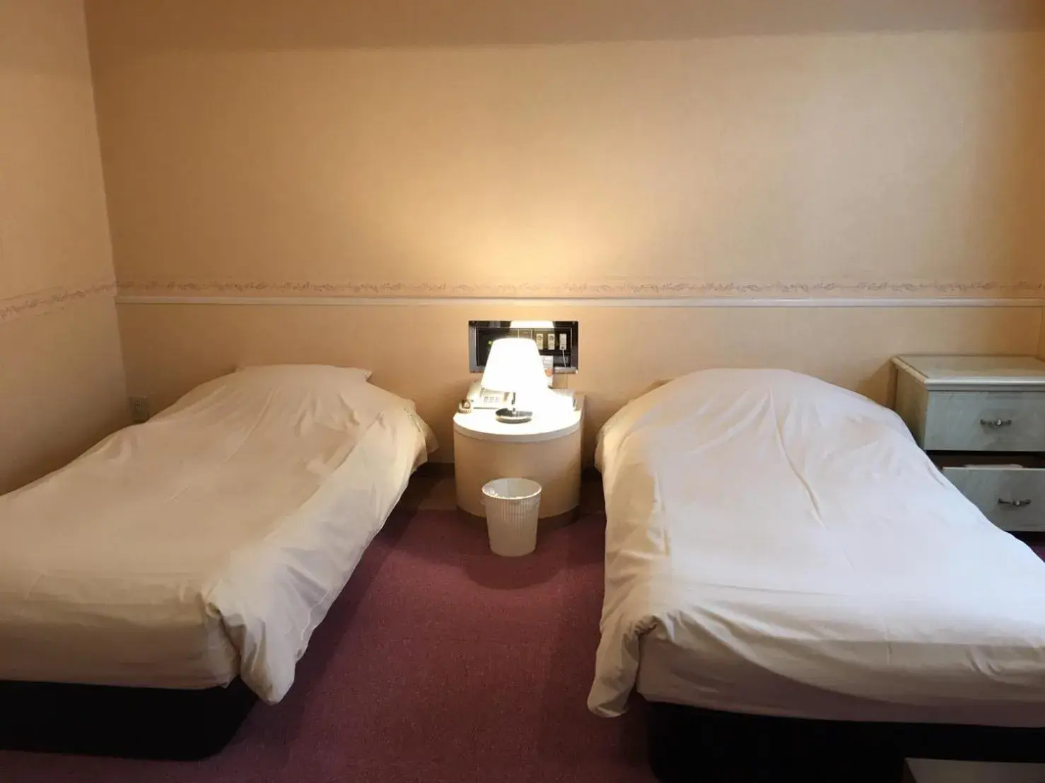 Bed in Business Hotel La Firenze Bed in Business Hotel La Firenze