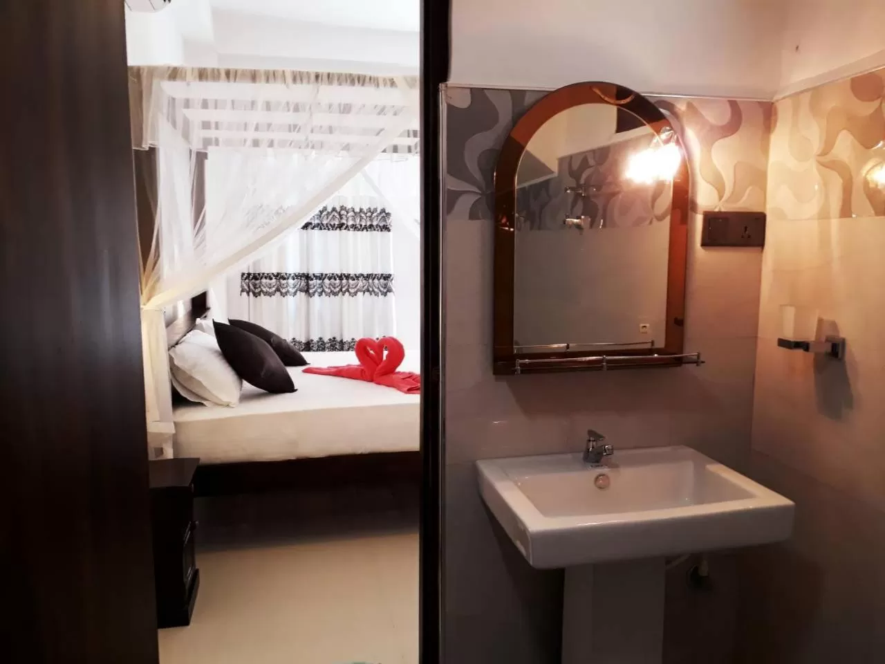 Bed in Turtle Reef Guest