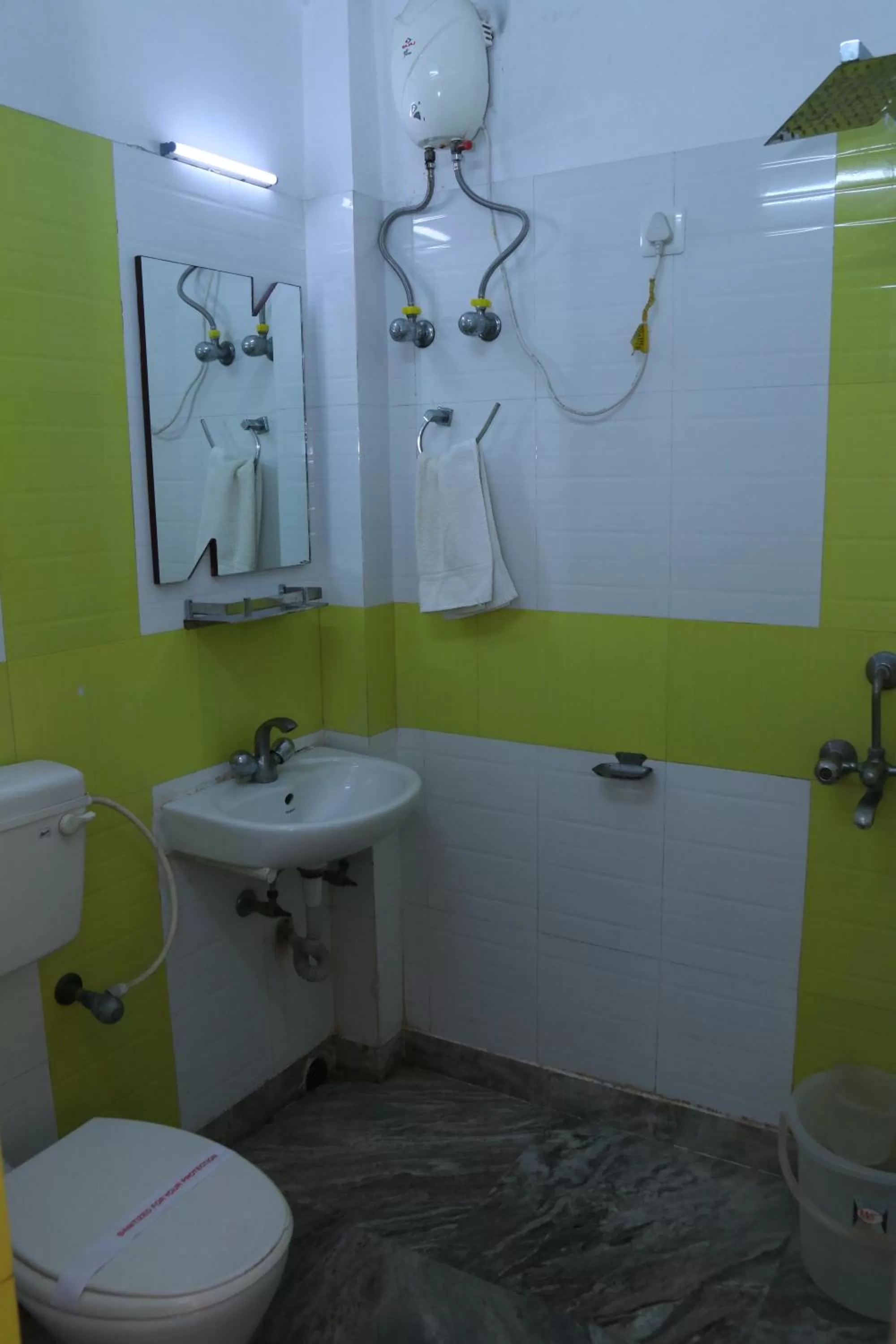 Toilet, Bathroom in The Elite Apartment Hotel