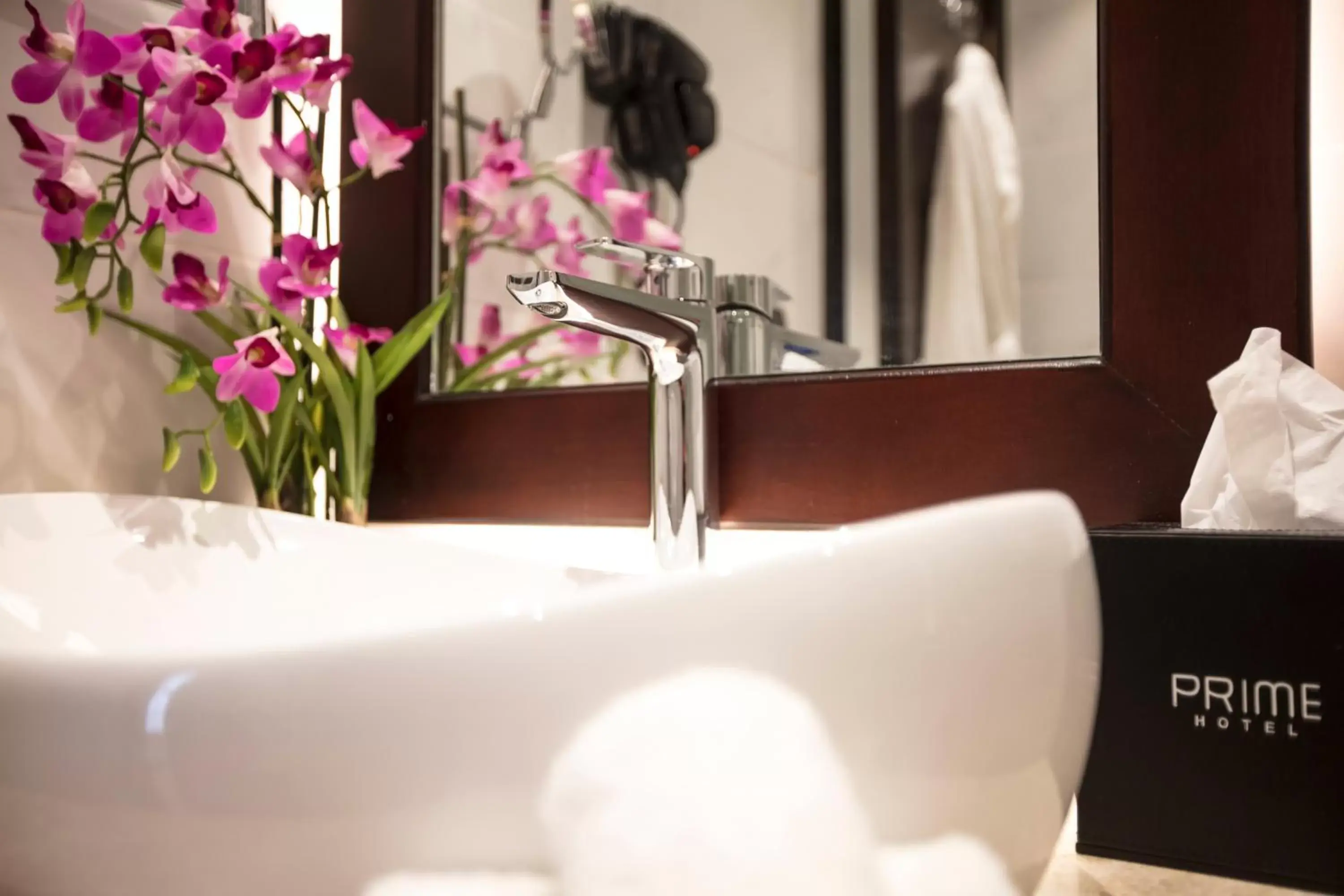 Junior Suite in Prime Al Hamra Hotel Junior Suite in Prime Al Hamra Hotel