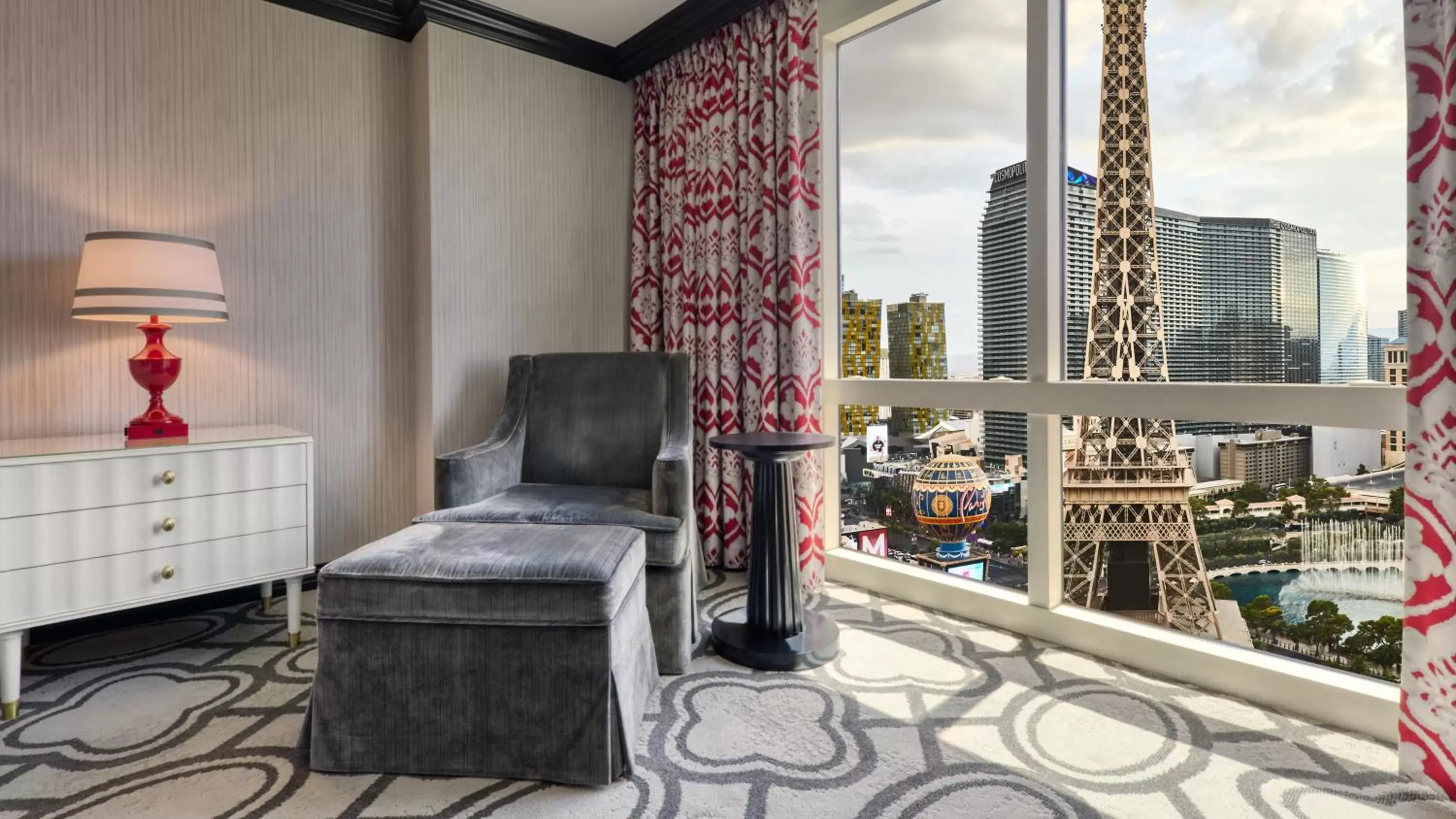 Bedroom in Paris Las Vegas Hotel & Casino