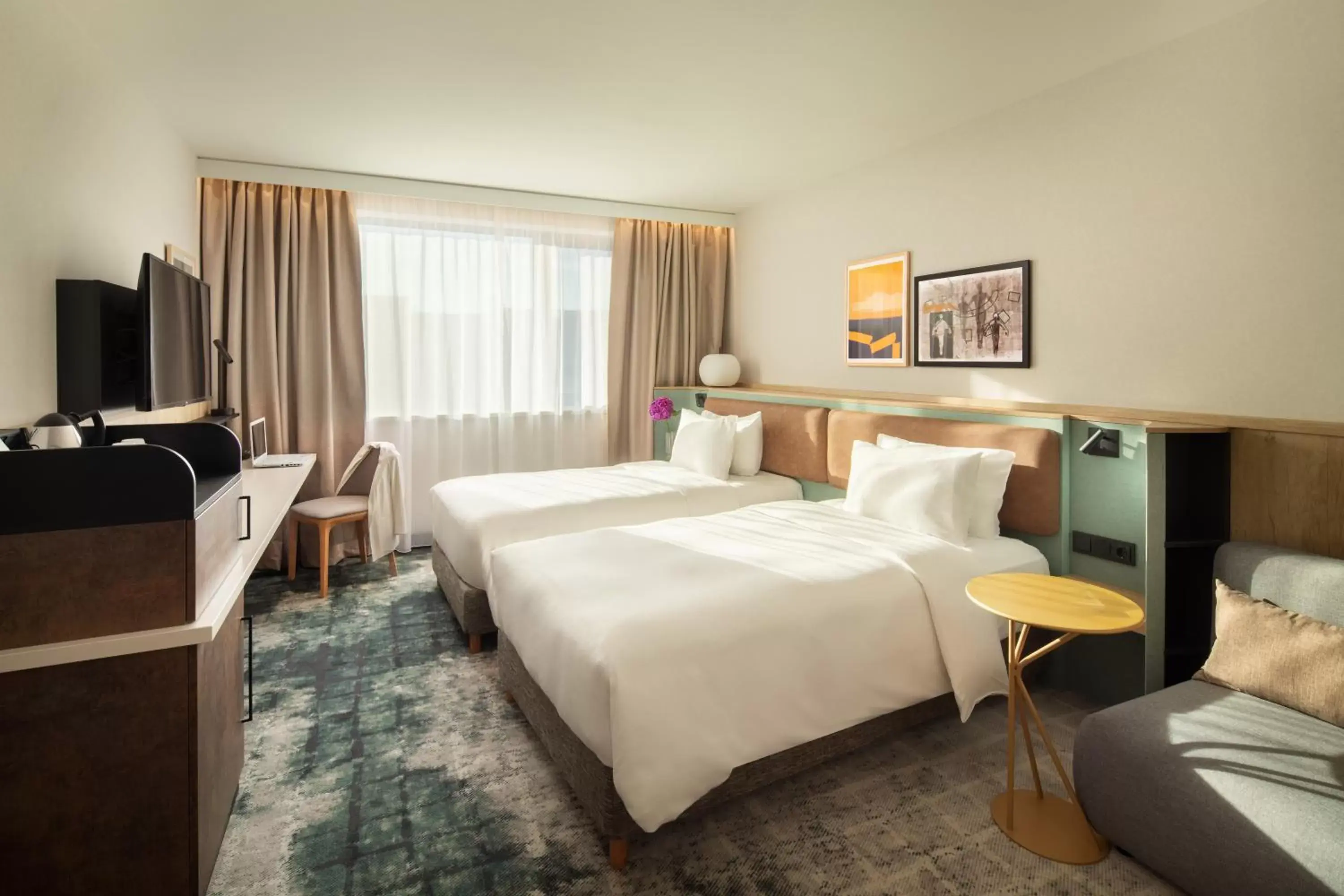 Bed in Crowne Plaza Budapest by IHG Bed in Crowne Plaza Budapest by IHG