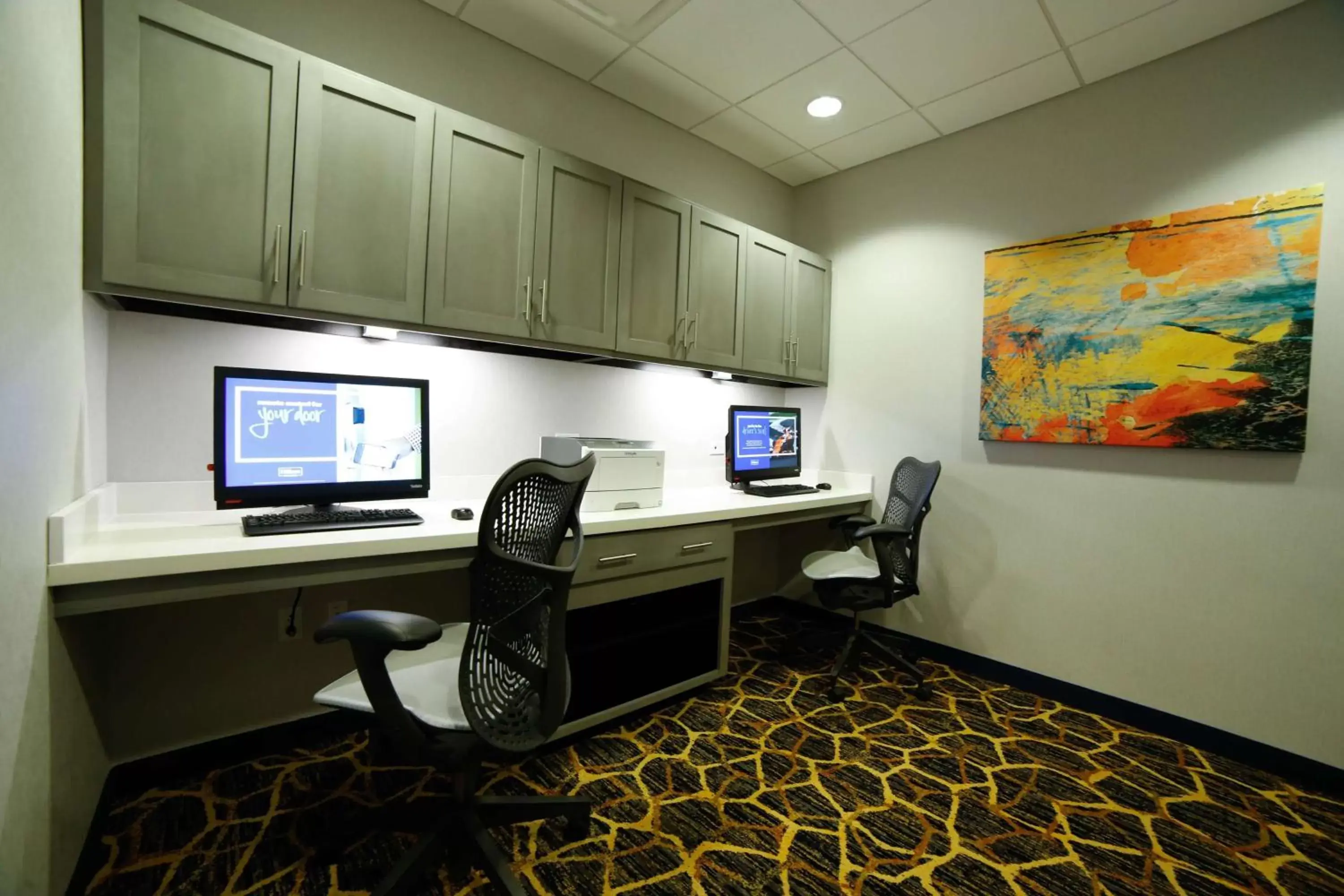 Business facilities, Business Area/Conference Room in Hampton Inn & Suites Forest City