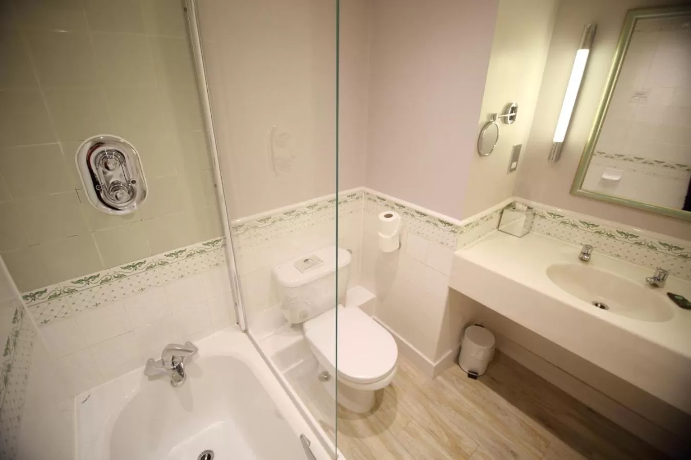 Bathroom in Mercure Gloucester Bowden Hall Hotel