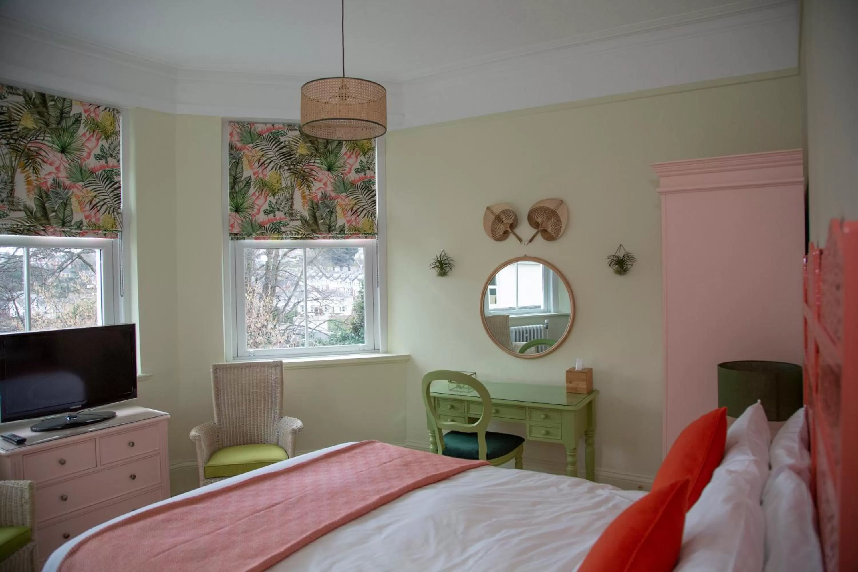 Bedroom, Bed in Carlton Court