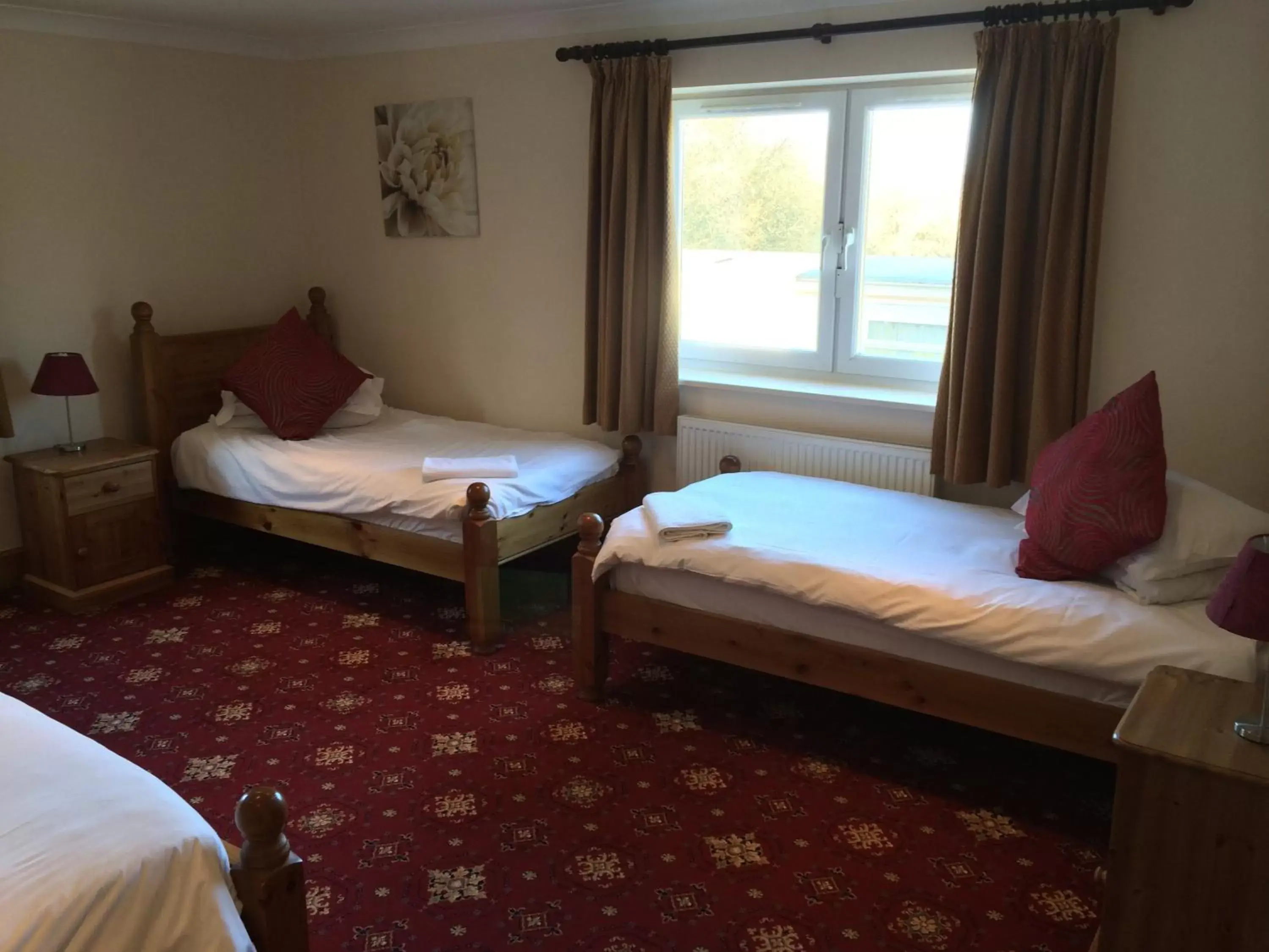 Bedroom, Bed in Hunters Lodge Inn